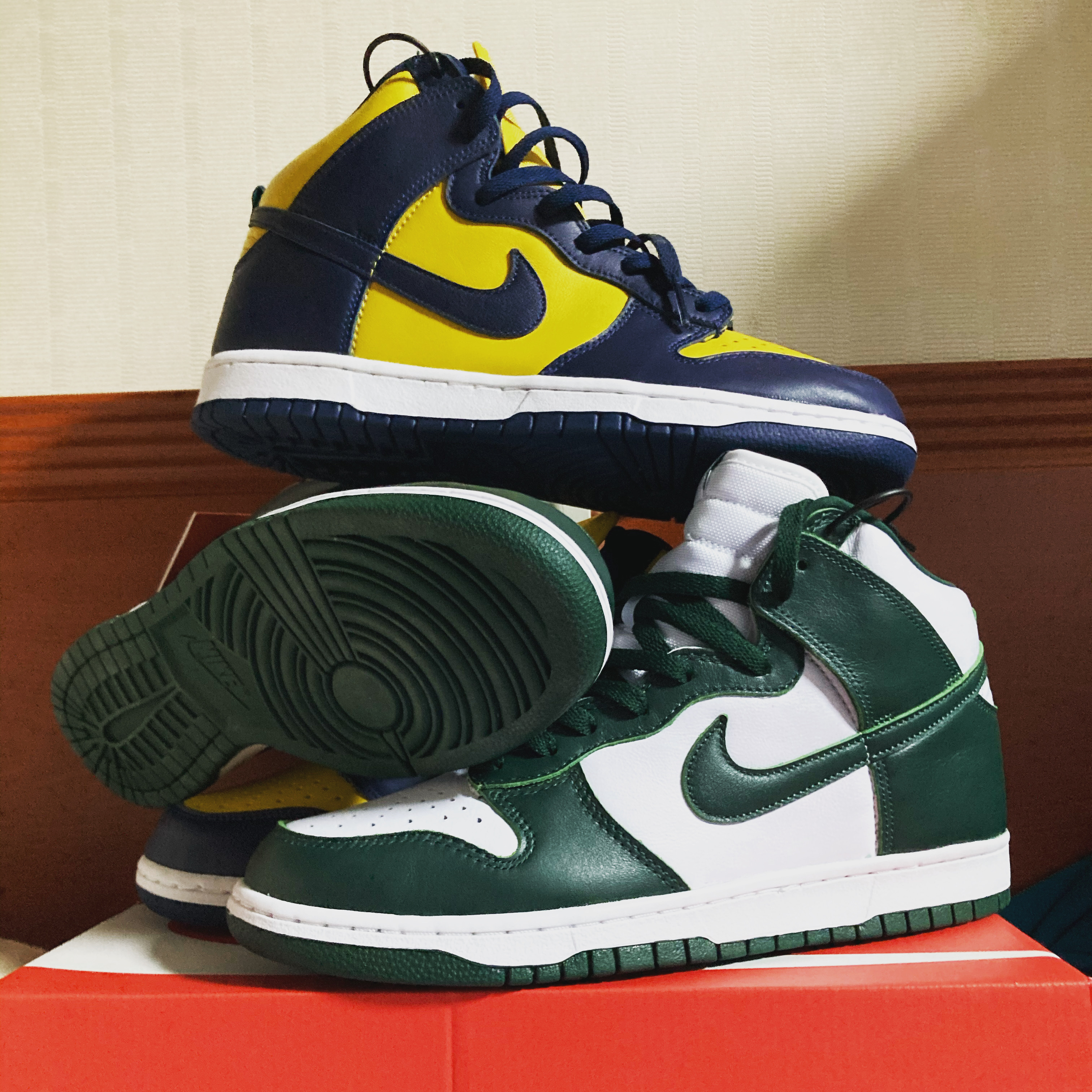 Nike Dunk High SP Maize & Blue, Nike Dunk High SP Spartan Green 착용 스타일
