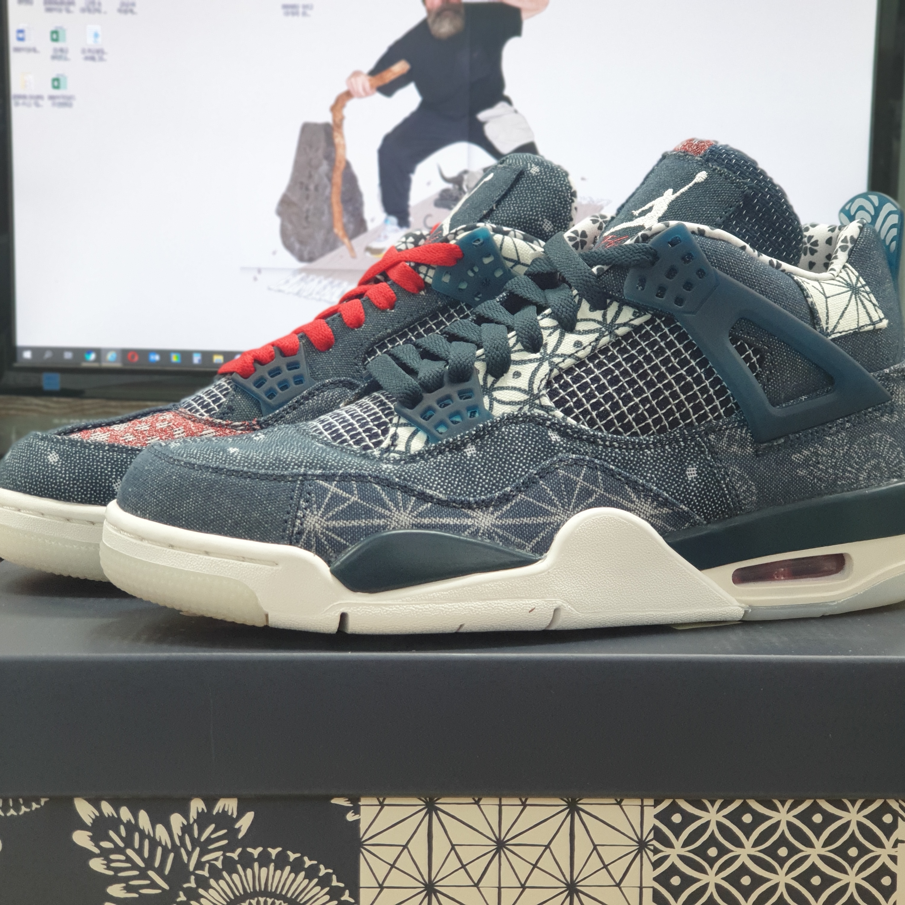 Jordan 4 Retro SE Deep Ocean 착용 스타일