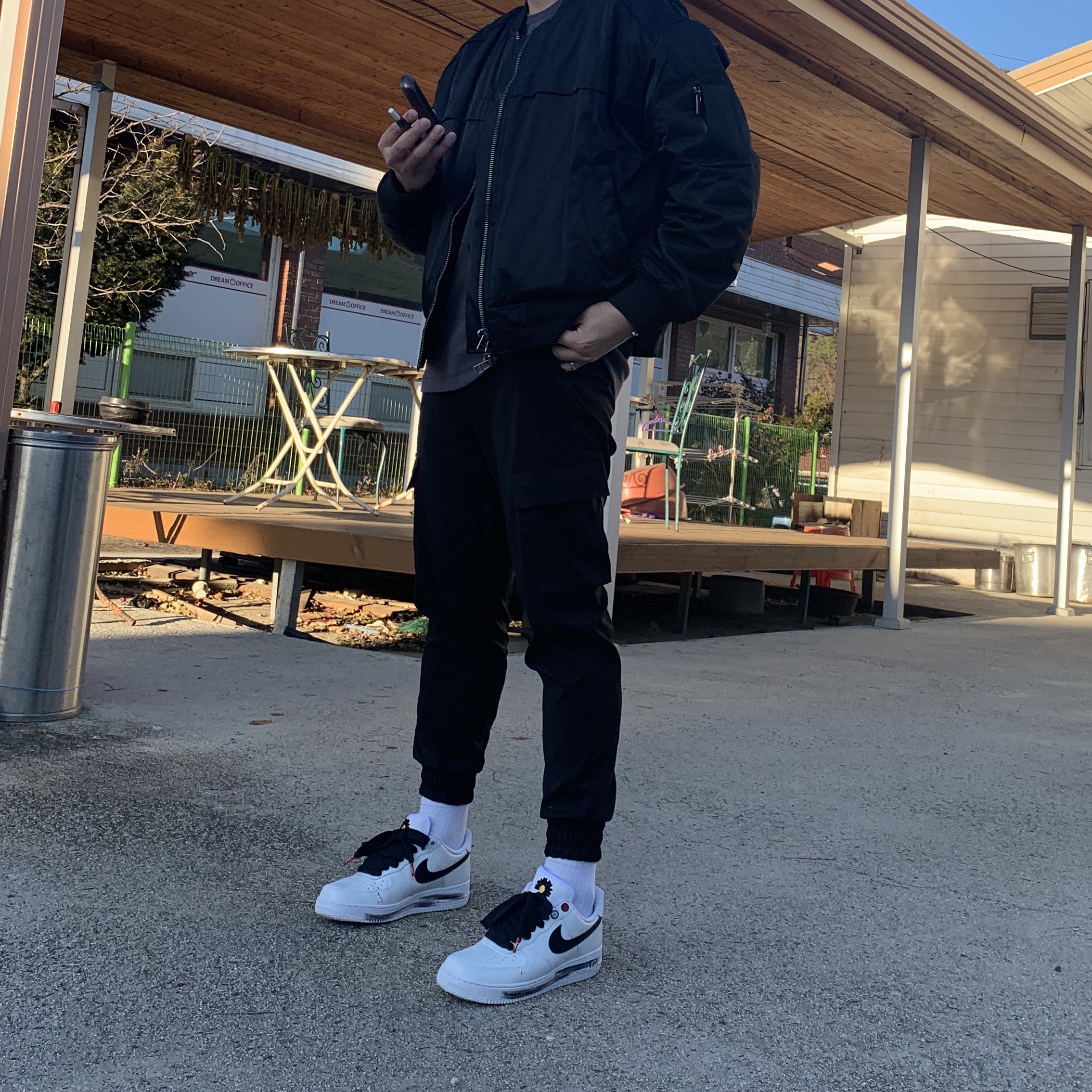 Nike x Peaceminusone Air Force 1 Low Para-Noise 2.0 착용 스타일