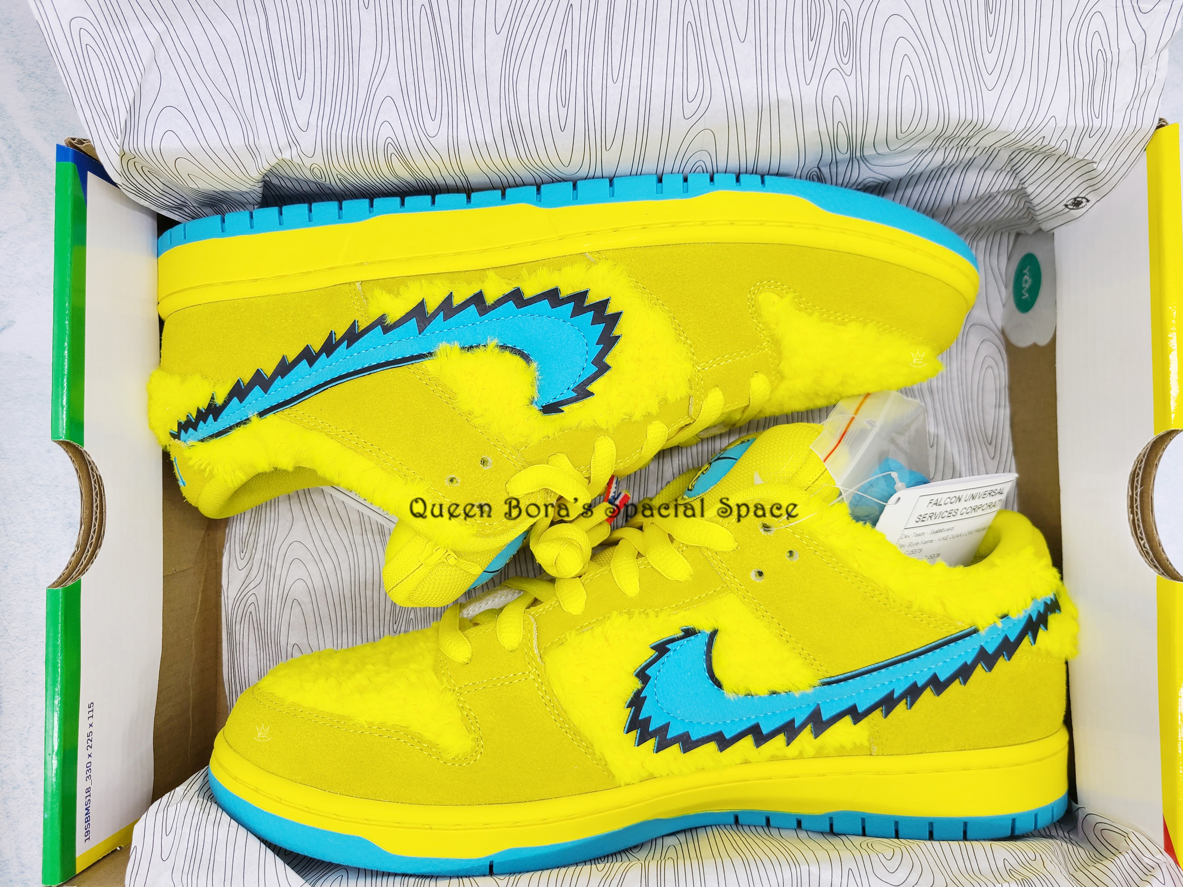 Nike x Grateful Dead SB Dunk Low Yellow Bear 착용 스타일