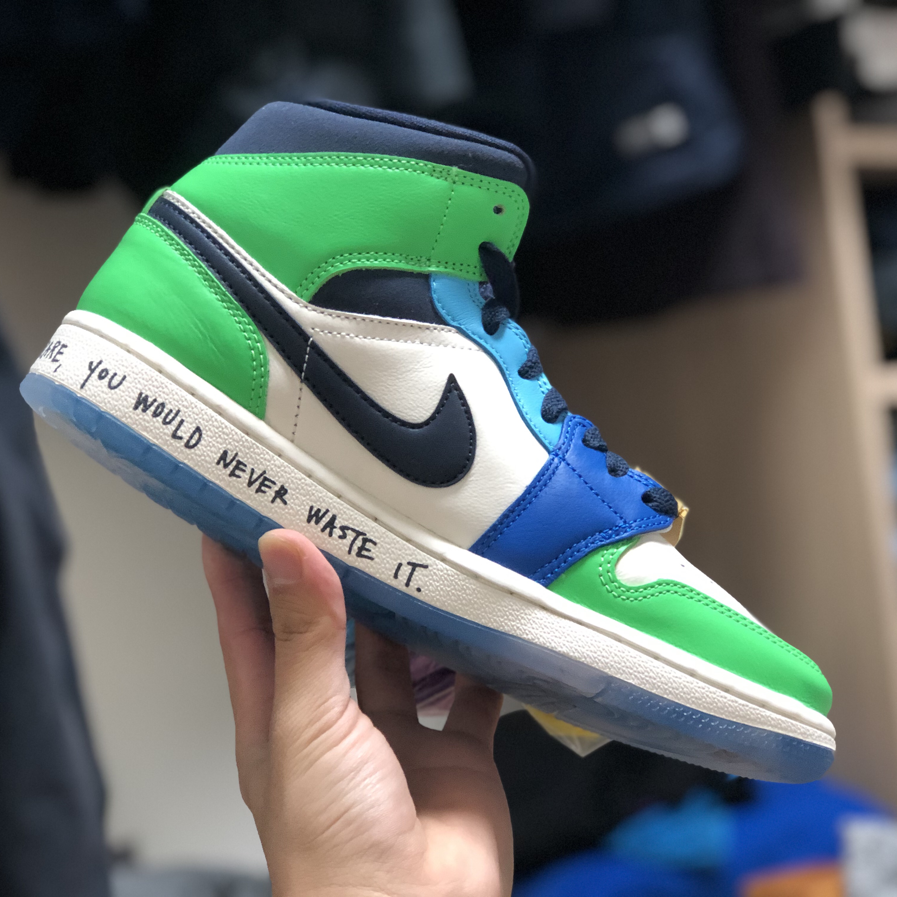 (W) Jordan 1 x Melody Ehsani Mid SE Fearless 착용 스타일 - 2