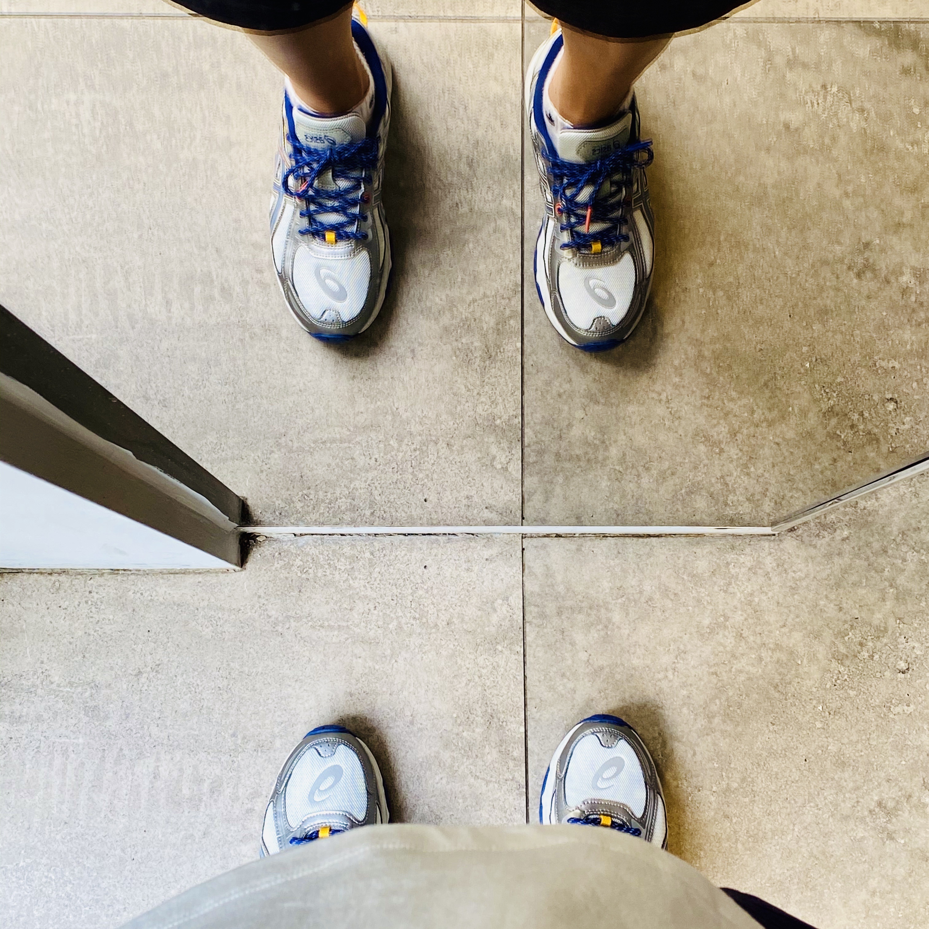 Asics x IAB Studio Gel-Venture 6 착용 스타일