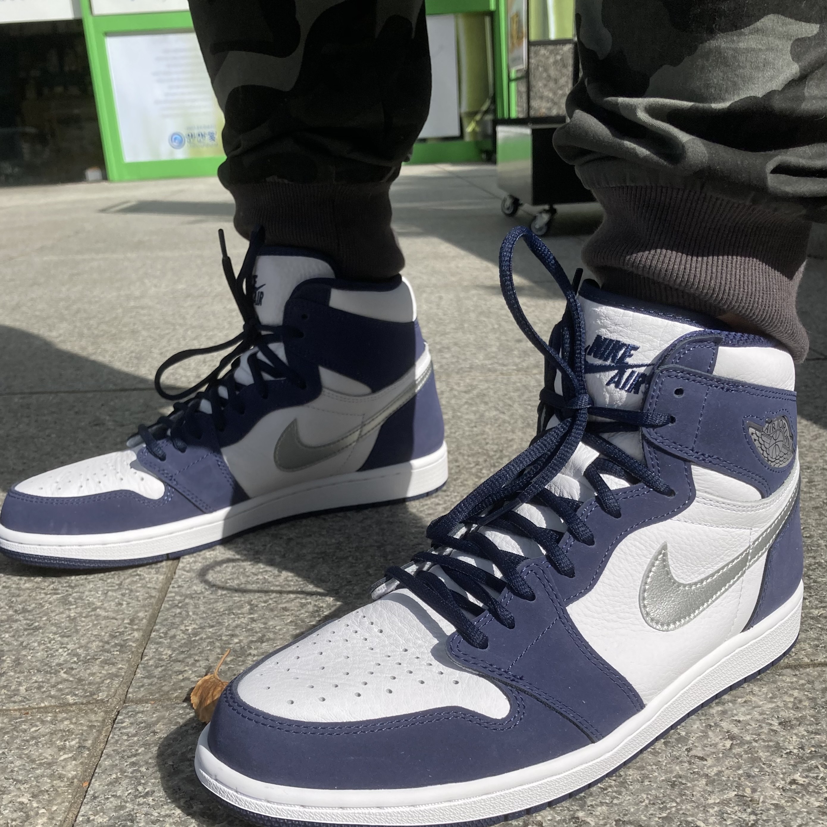 Jordan 1 Retro High OG CO.JP Midnight Navy 착용 스타일
