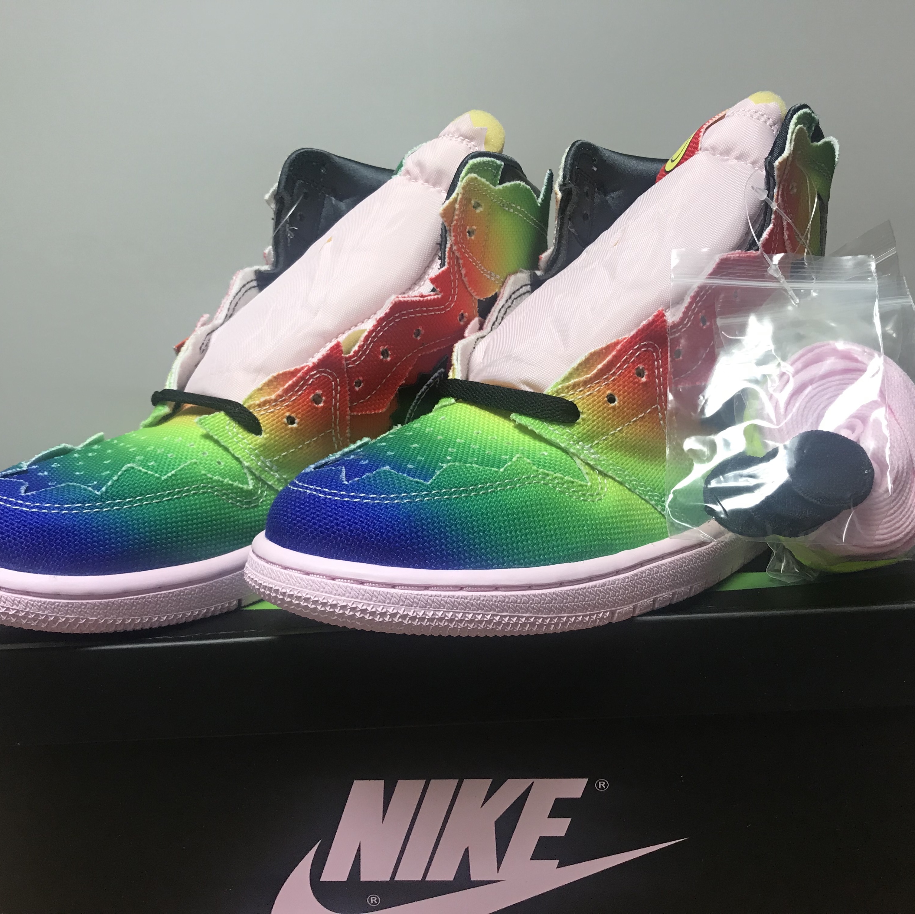 Jordan 1 x J Balvin Retro High OG 착용 스타일 - 1