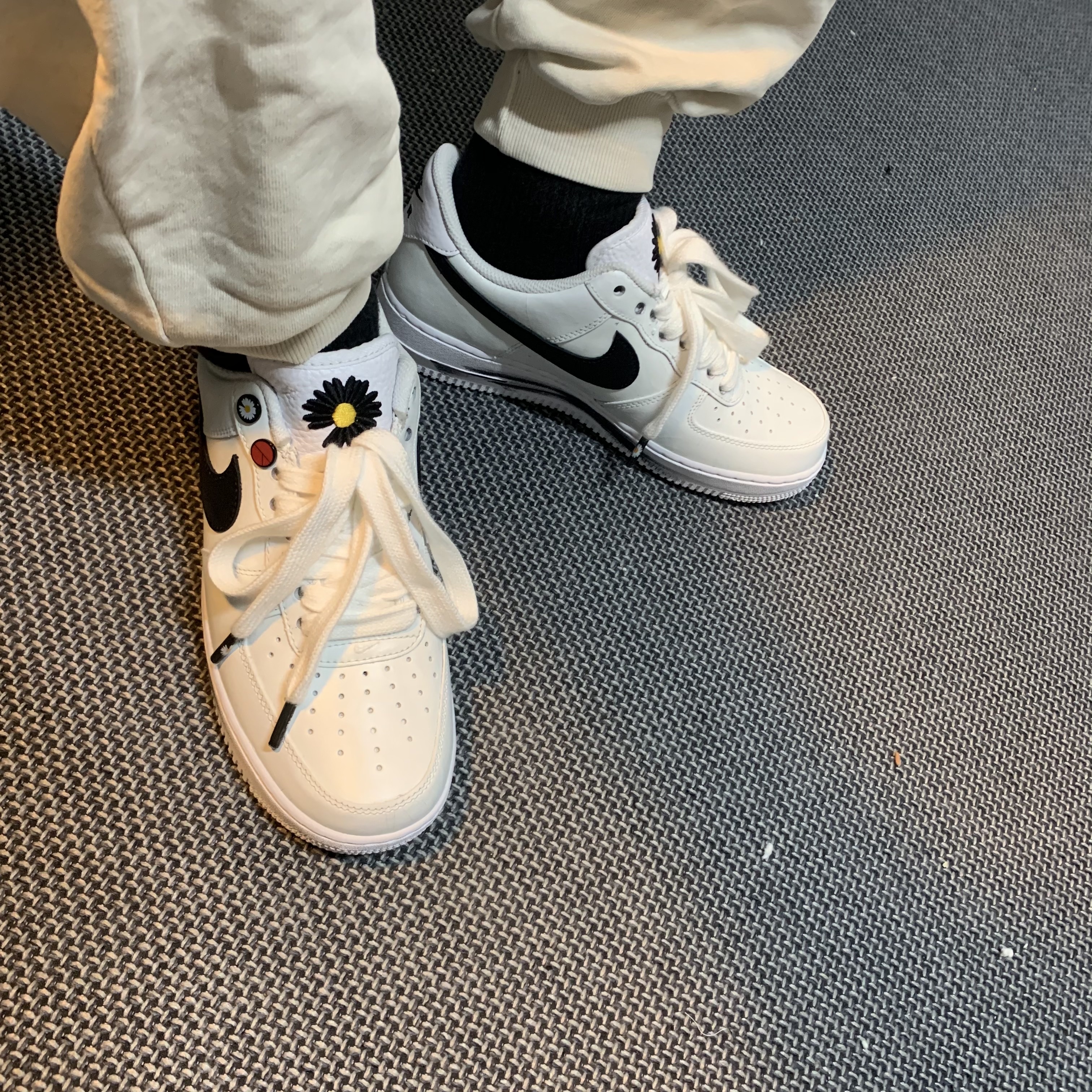 Nike x Peaceminusone Air Force 1 Low Para-Noise 2.0 착용 스타일