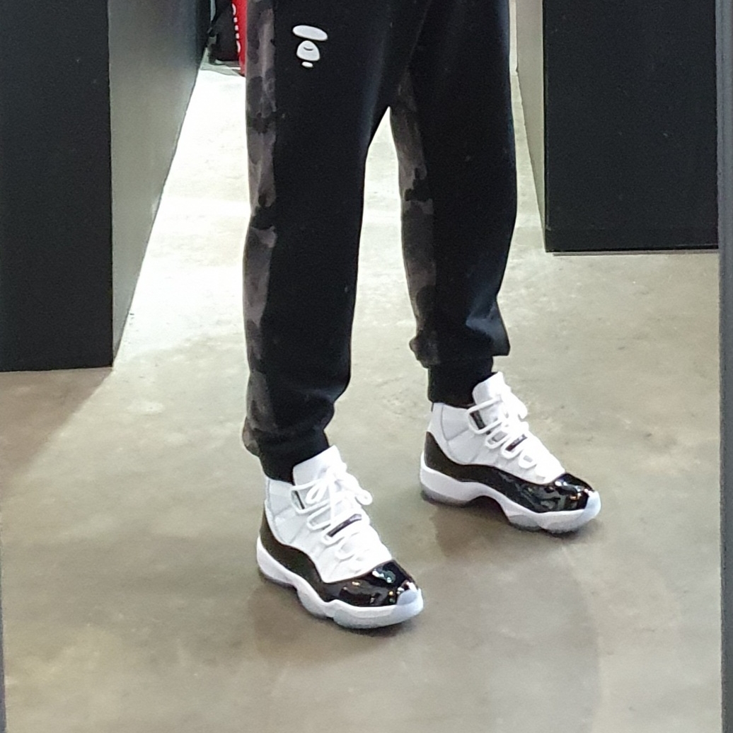 Jordan 11 Retro Concord 2018 착용 스타일
