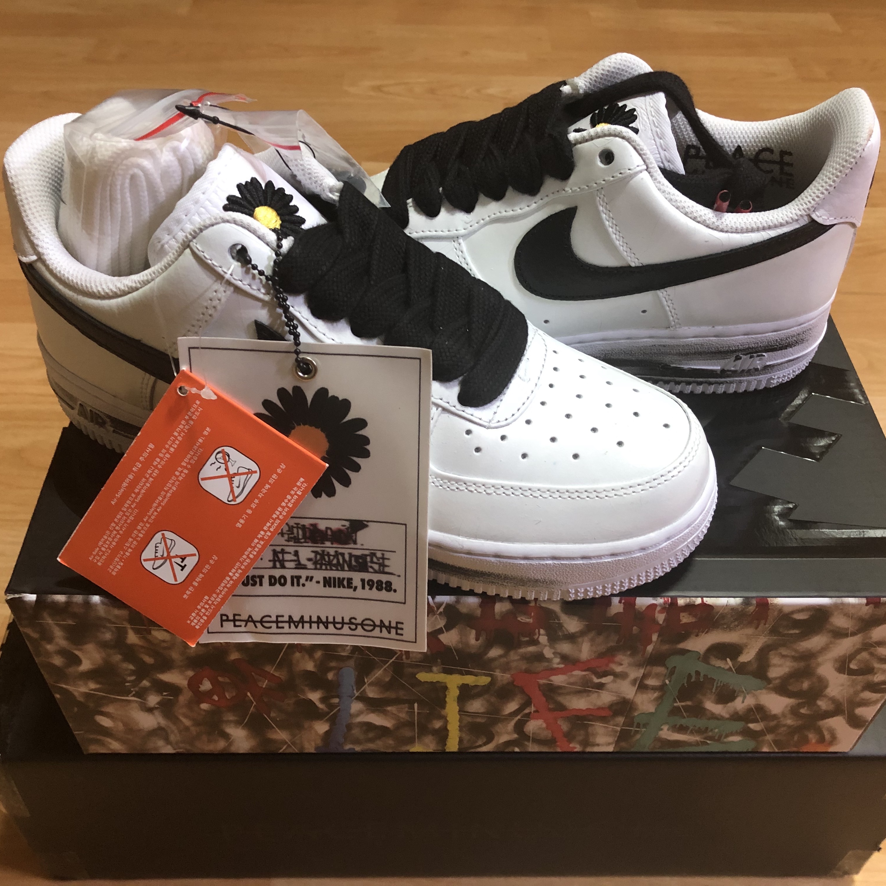 Nike x Peaceminusone Air Force 1 Low Para-Noise 2.0 착용 스타일