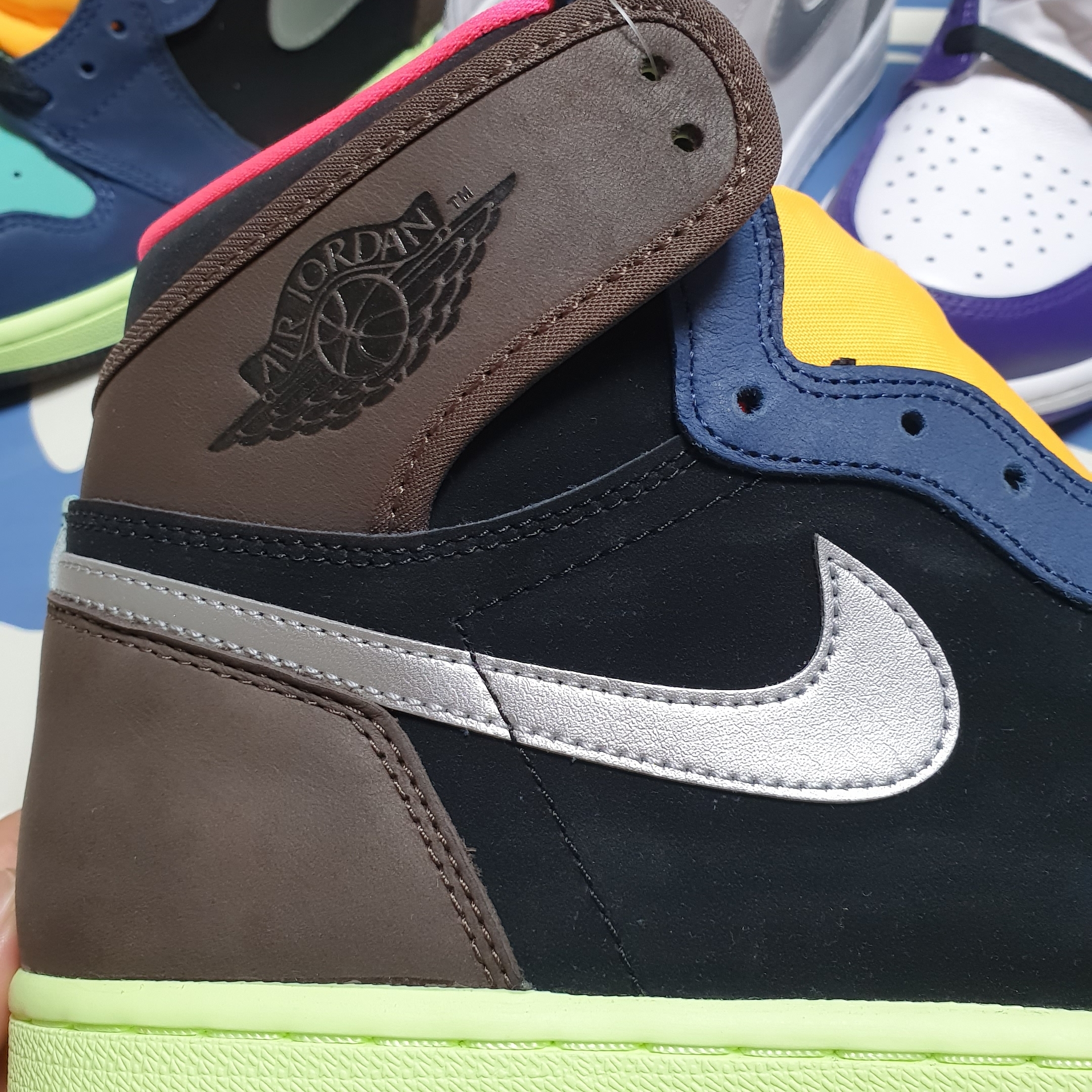 Jordan 1 Retro High Baroque Brown 착용 스타일 - 1