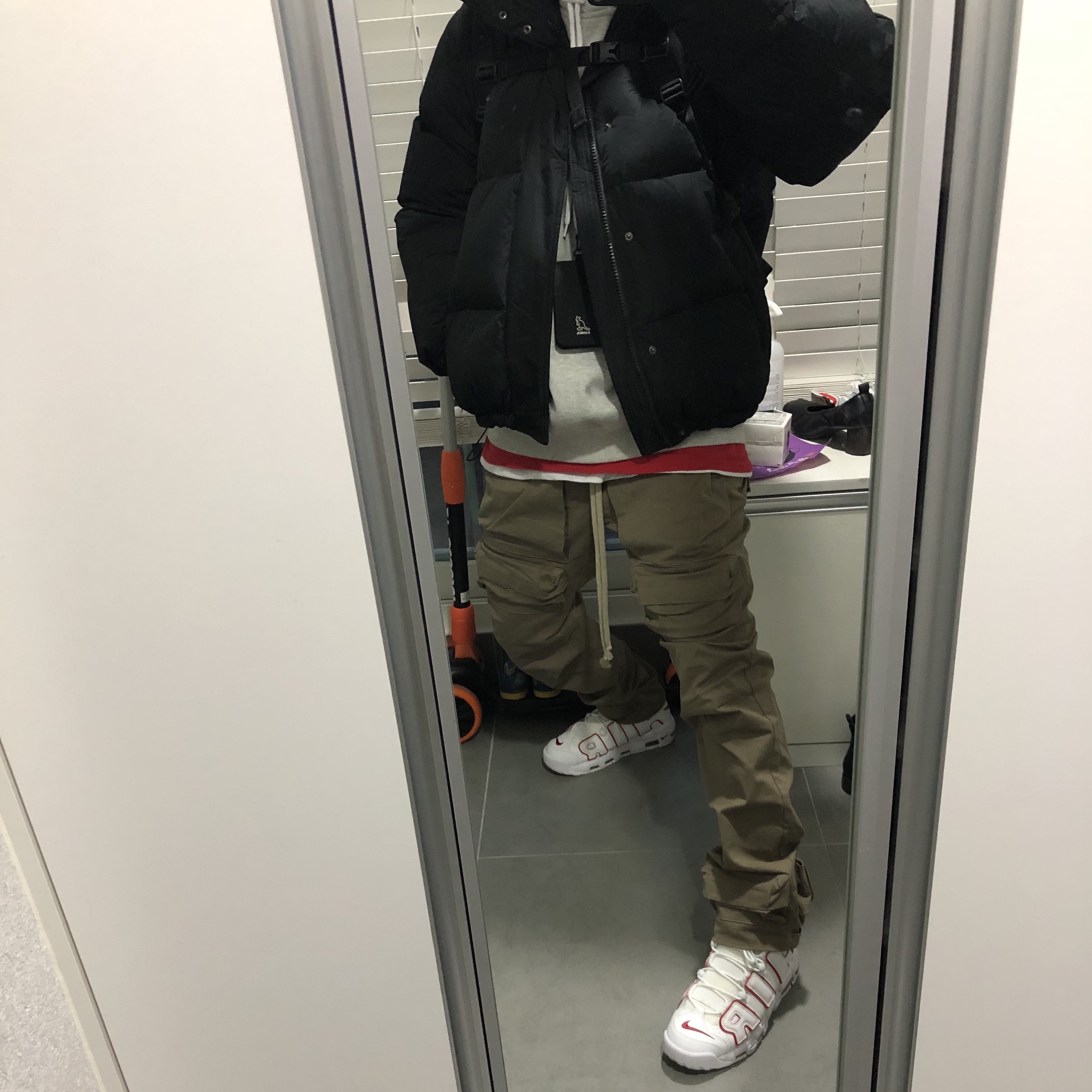 Nike Air More Uptempo White Varsity Red 2018 착용 스타일 - 1