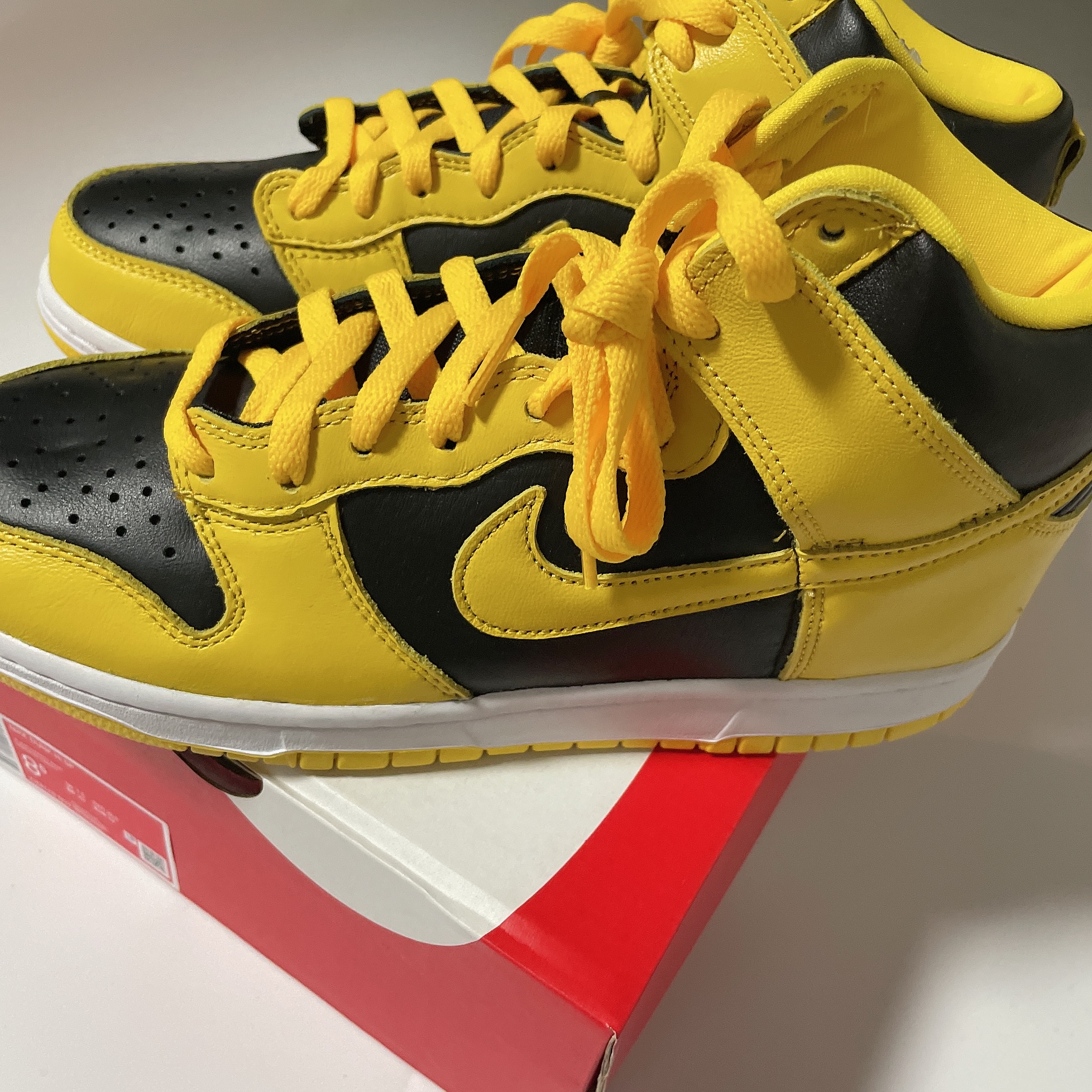 Nike Dunk High SP Varsity Maize 착용 스타일 - 4