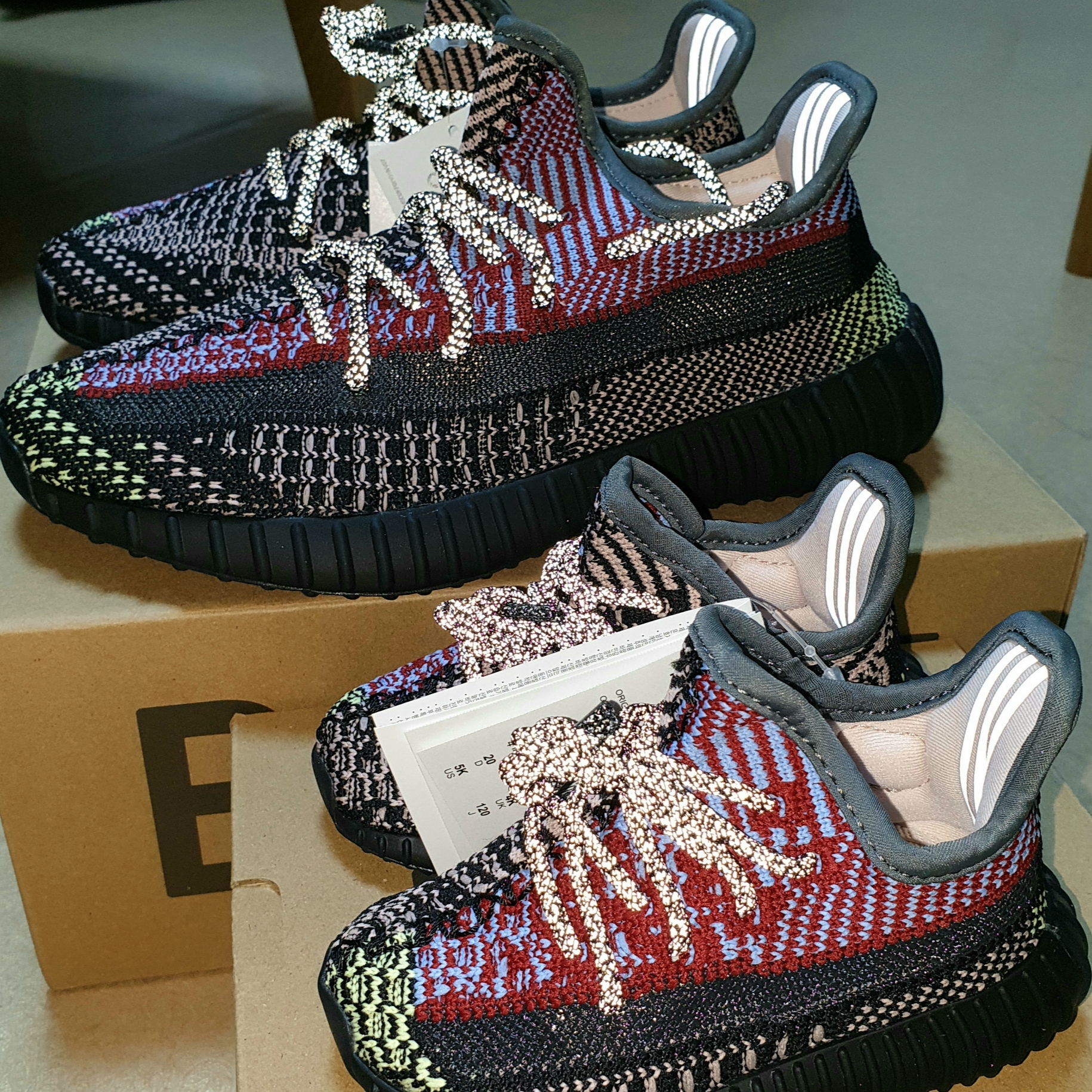 Adidas Yeezy Boost 350 V2 Yecheil - Non-Reflective, (Infant) Adidas Yeezy Boost 350 V2 Yecheil 착용 스타일
