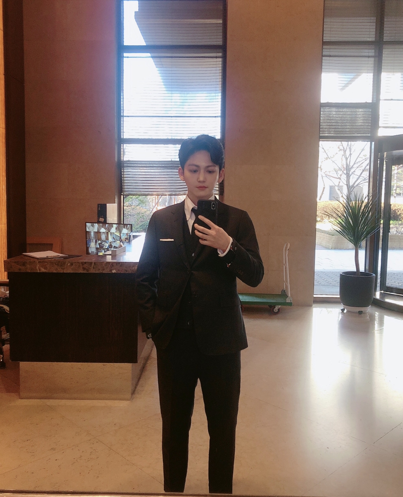 KREAM 프로필 이미지