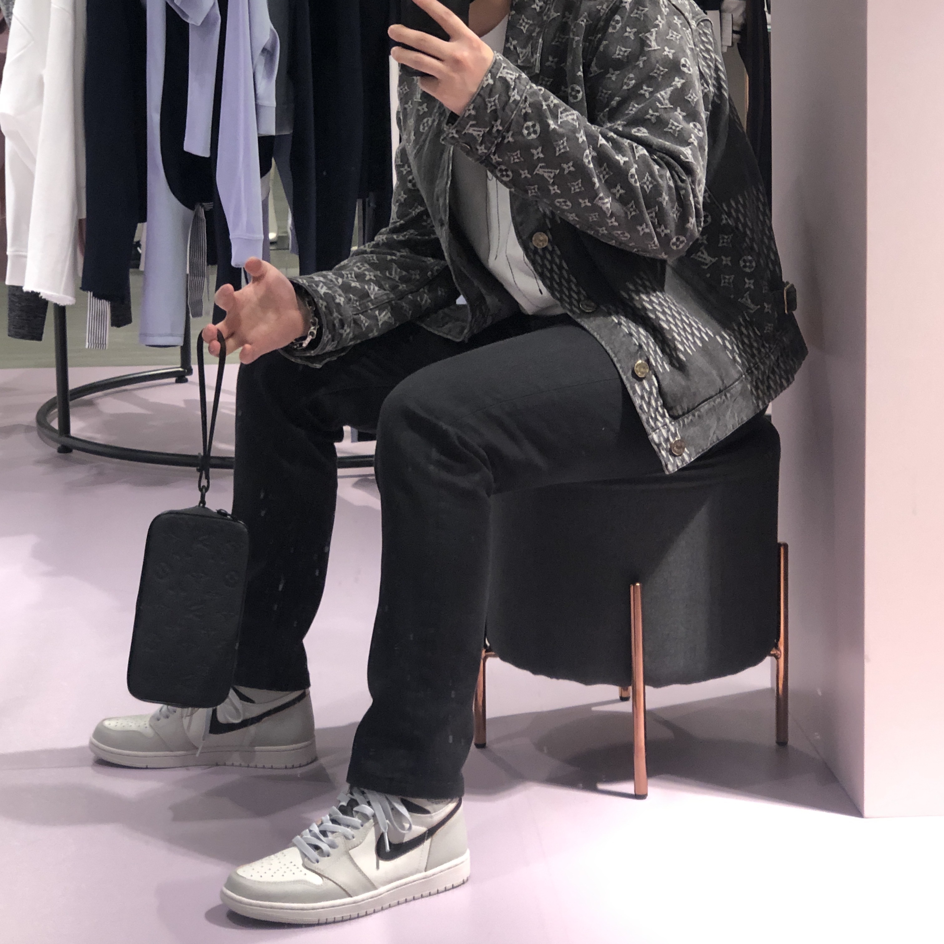 Jordan 1 Retro High OG Defiant SB NYC to Paris 착용 스타일