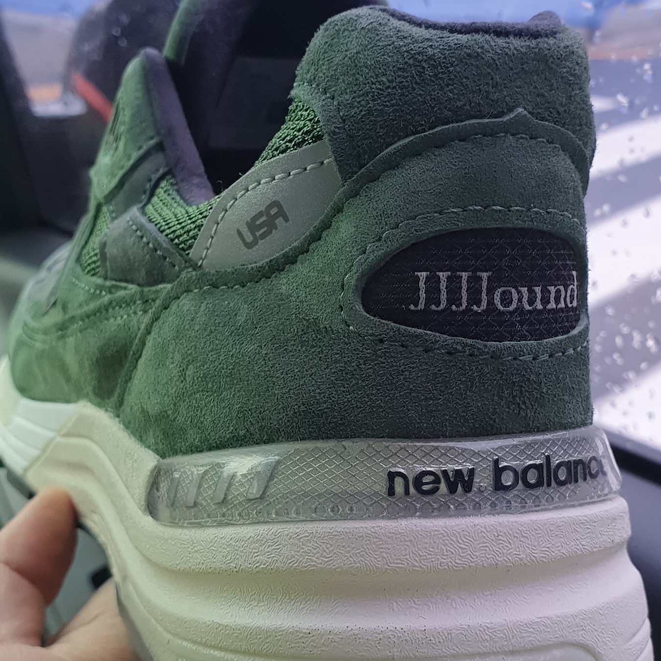 New Balance x JJJJound 992 Made in USA Mossy Green 착용 스타일