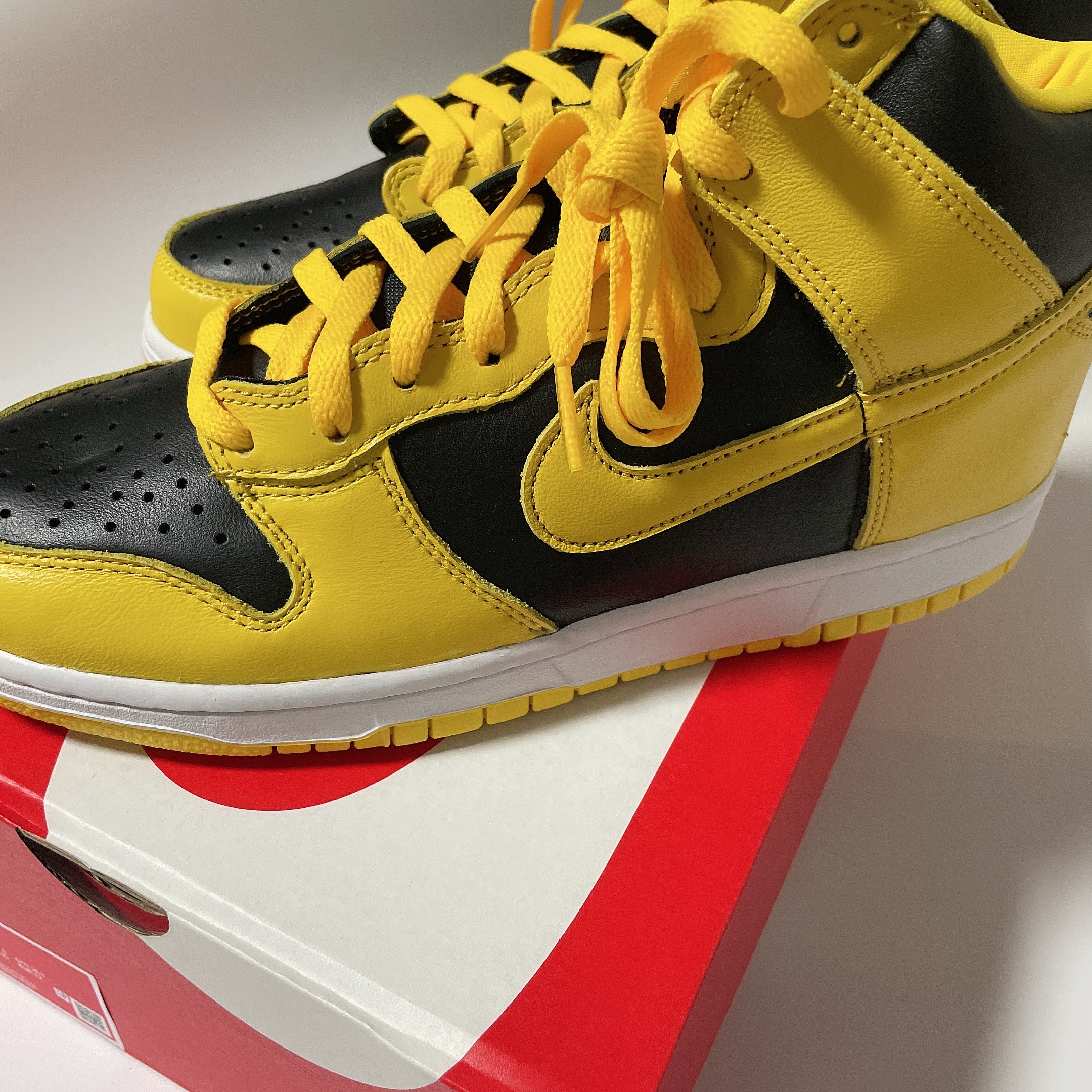Nike Dunk High SP Varsity Maize 착용 스타일 - 3
