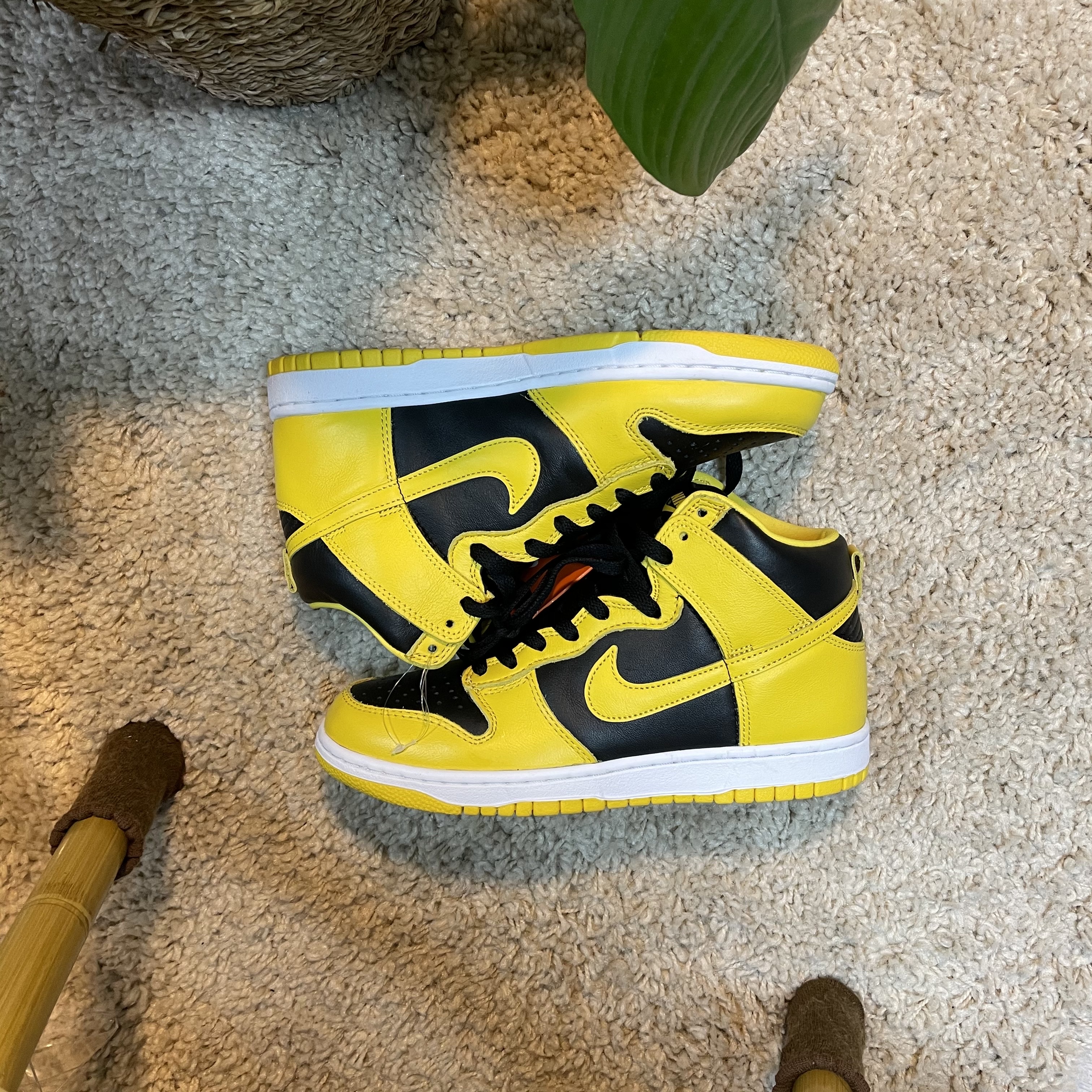 Nike Dunk High SP Varsity Maize 착용 스타일 - 1
