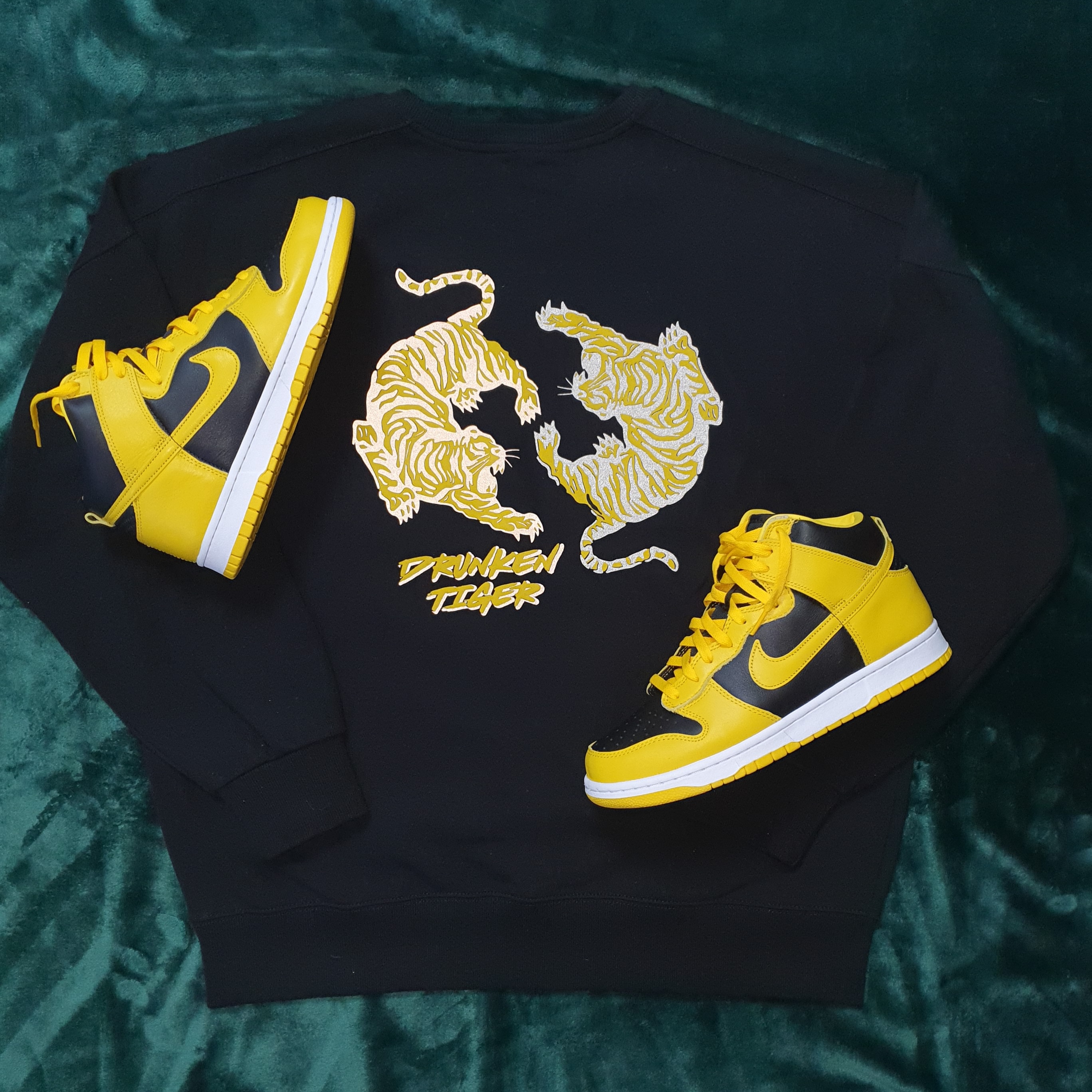 Nike Dunk High SP Varsity Maize 착용 스타일 - 2