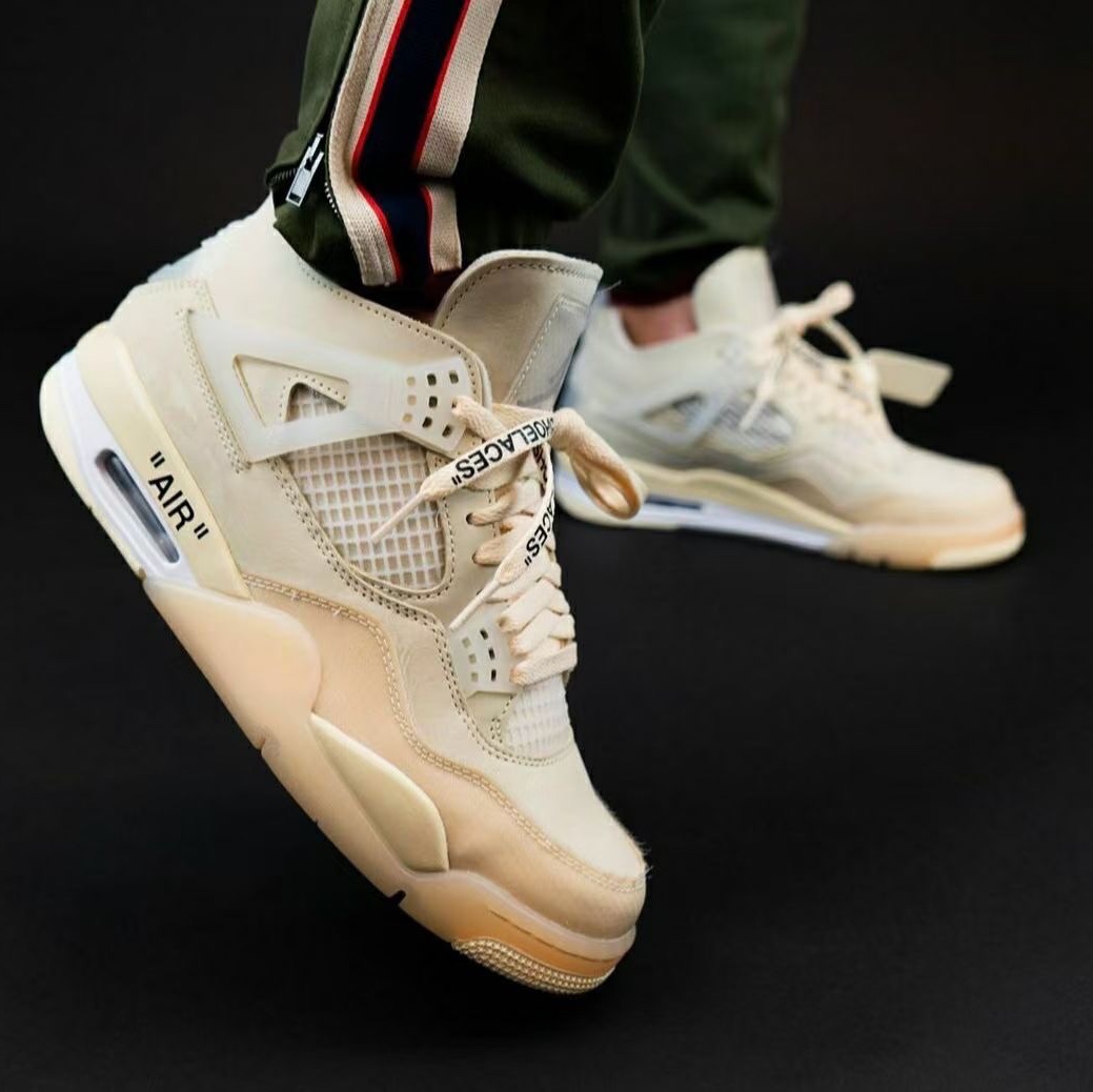 (W) Jordan 4 x Off-White Retro SP Sail 착용 스타일