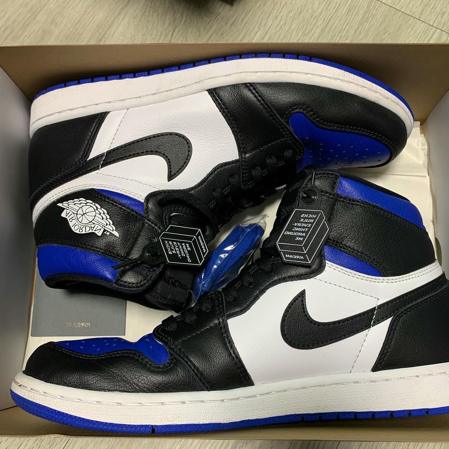 Jordan 1 Retro High OG Royal Toe 착용 스타일