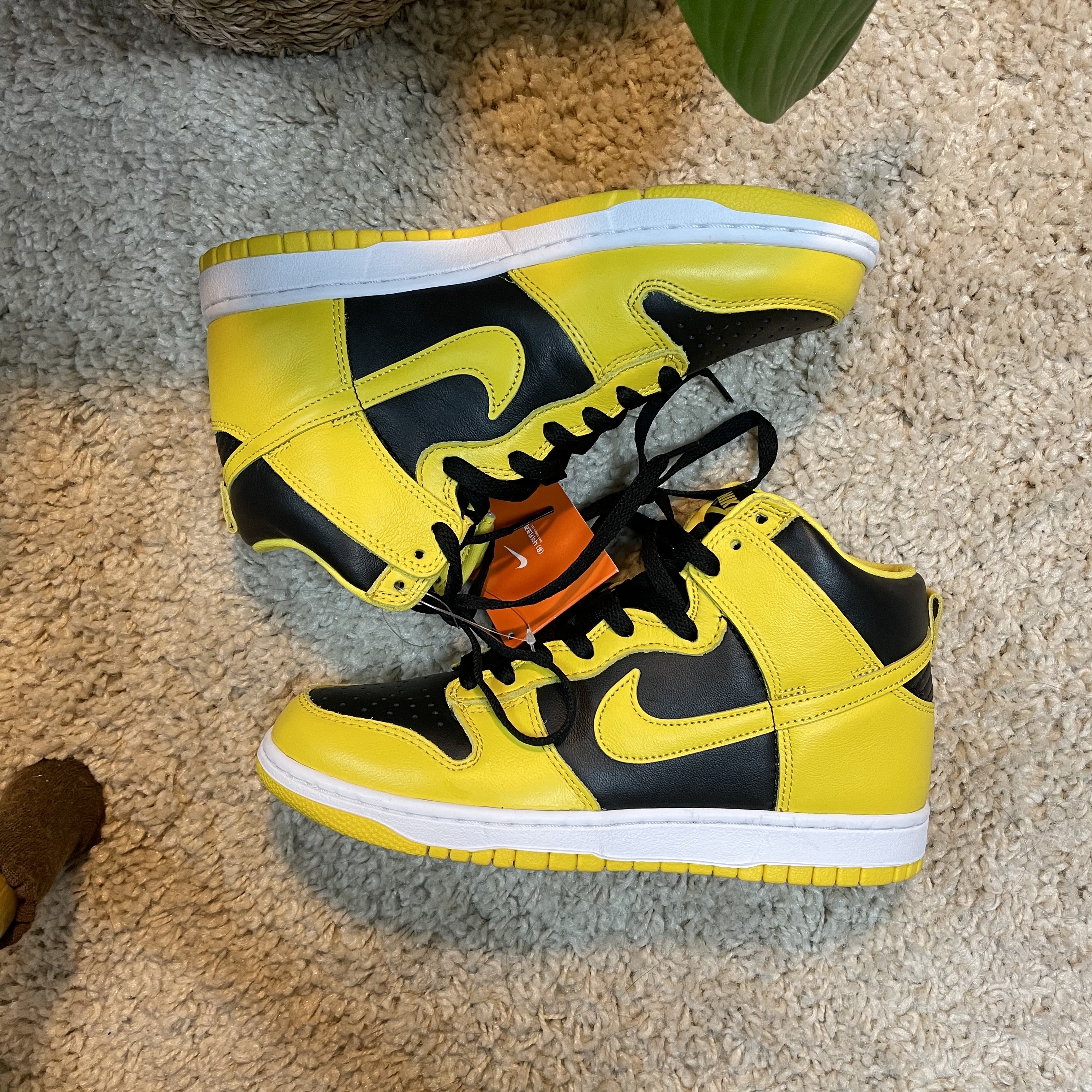 Nike Dunk High SP Varsity Maize 착용 스타일 - 2