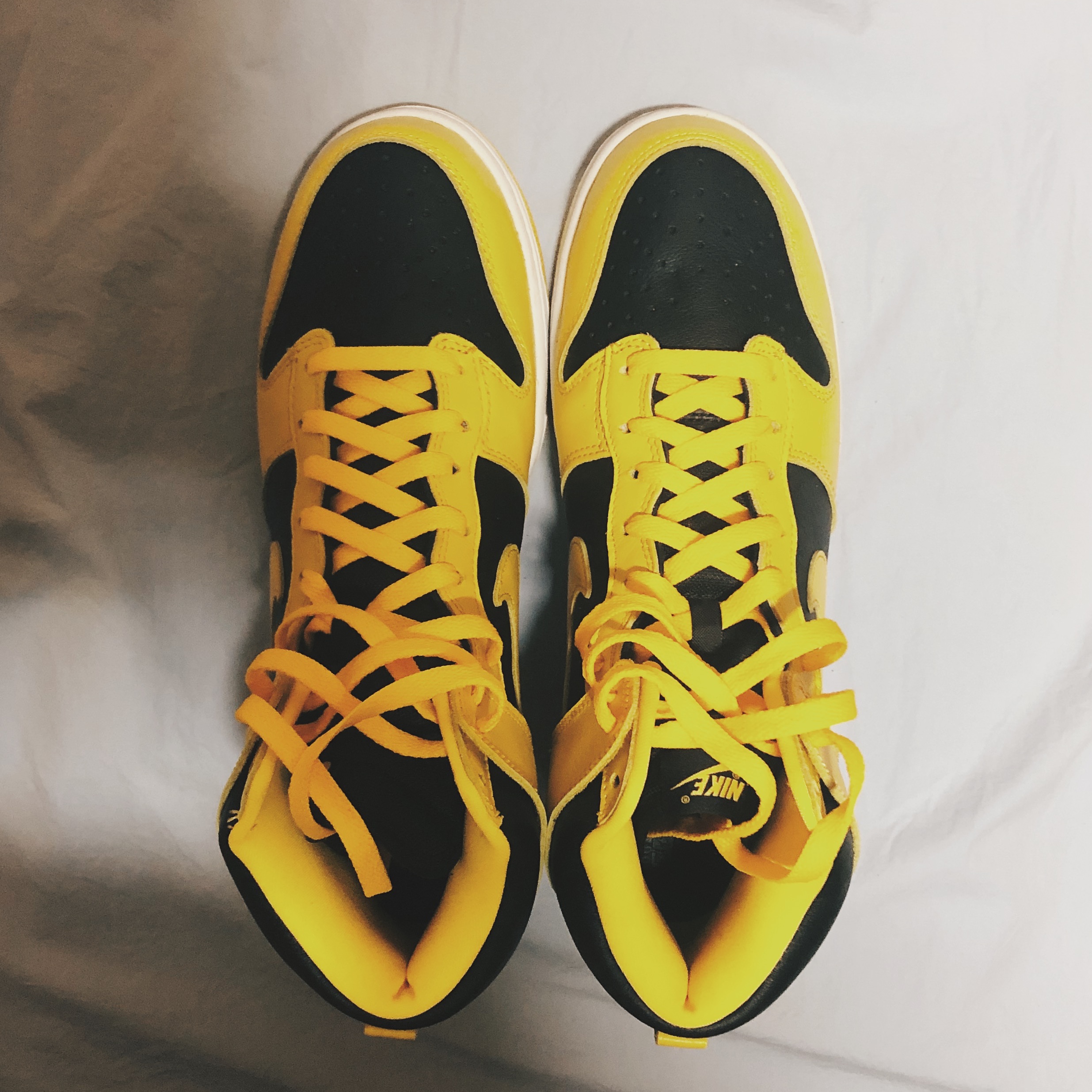 Nike Dunk High SP Varsity Maize 착용 스타일