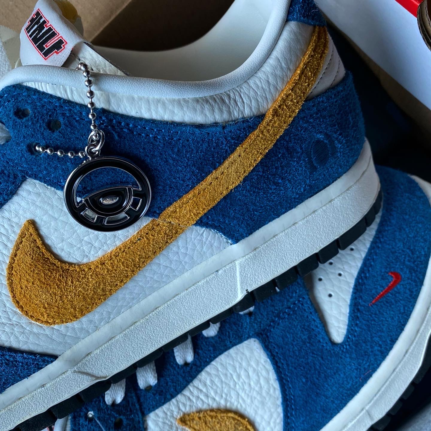 Nike x Kasina Dunk Low 80's Bus 착용 스타일 - 3
