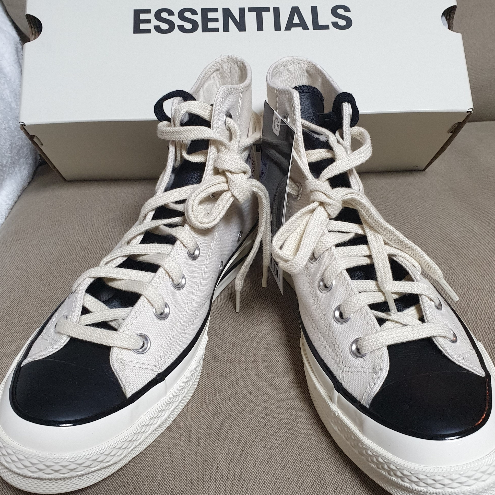 Converse x Fear of God Essentials Chuck 70 Hi Natural 2020 착용 스타일
