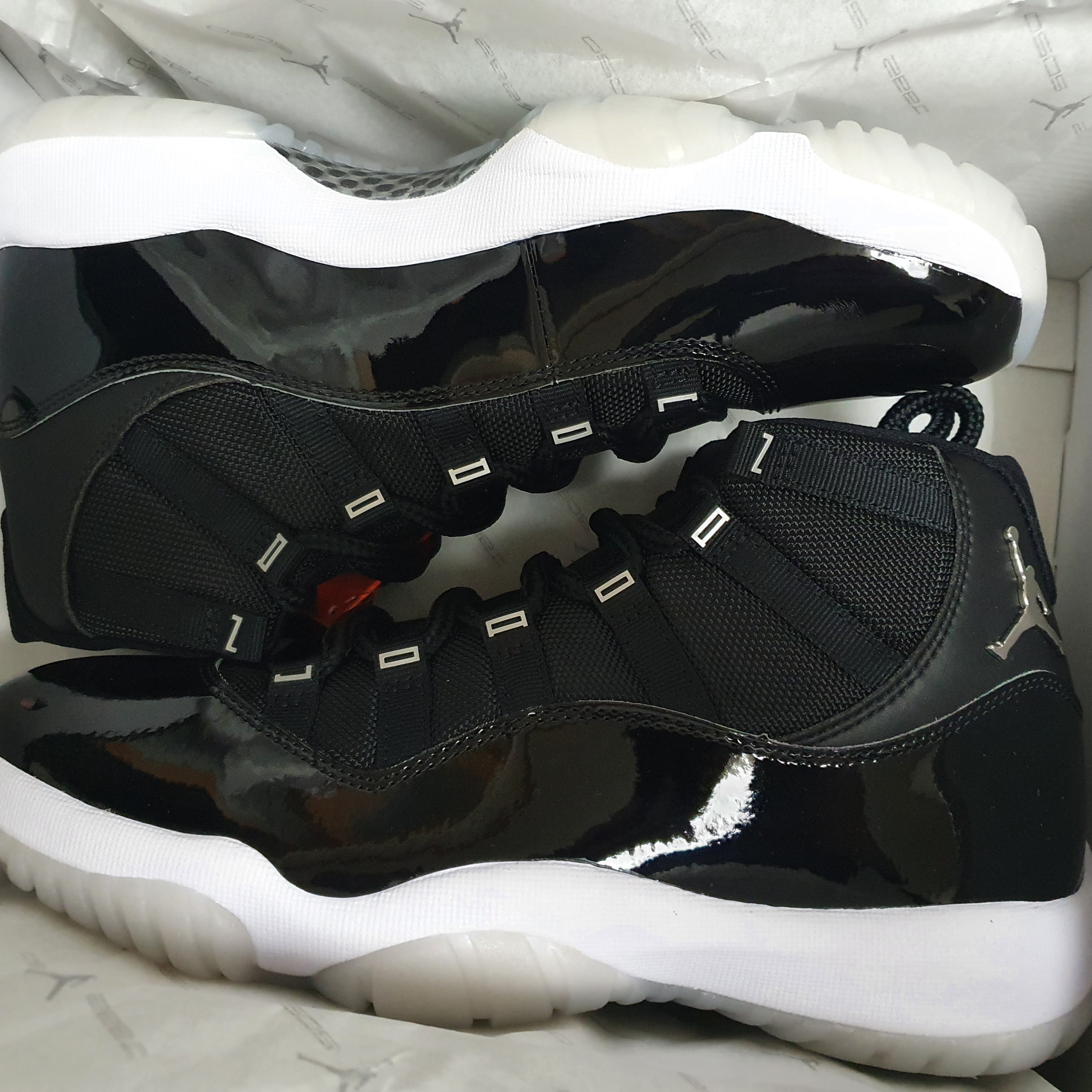 Jordan 11 Retro Jubilee 착용 스타일 - 2