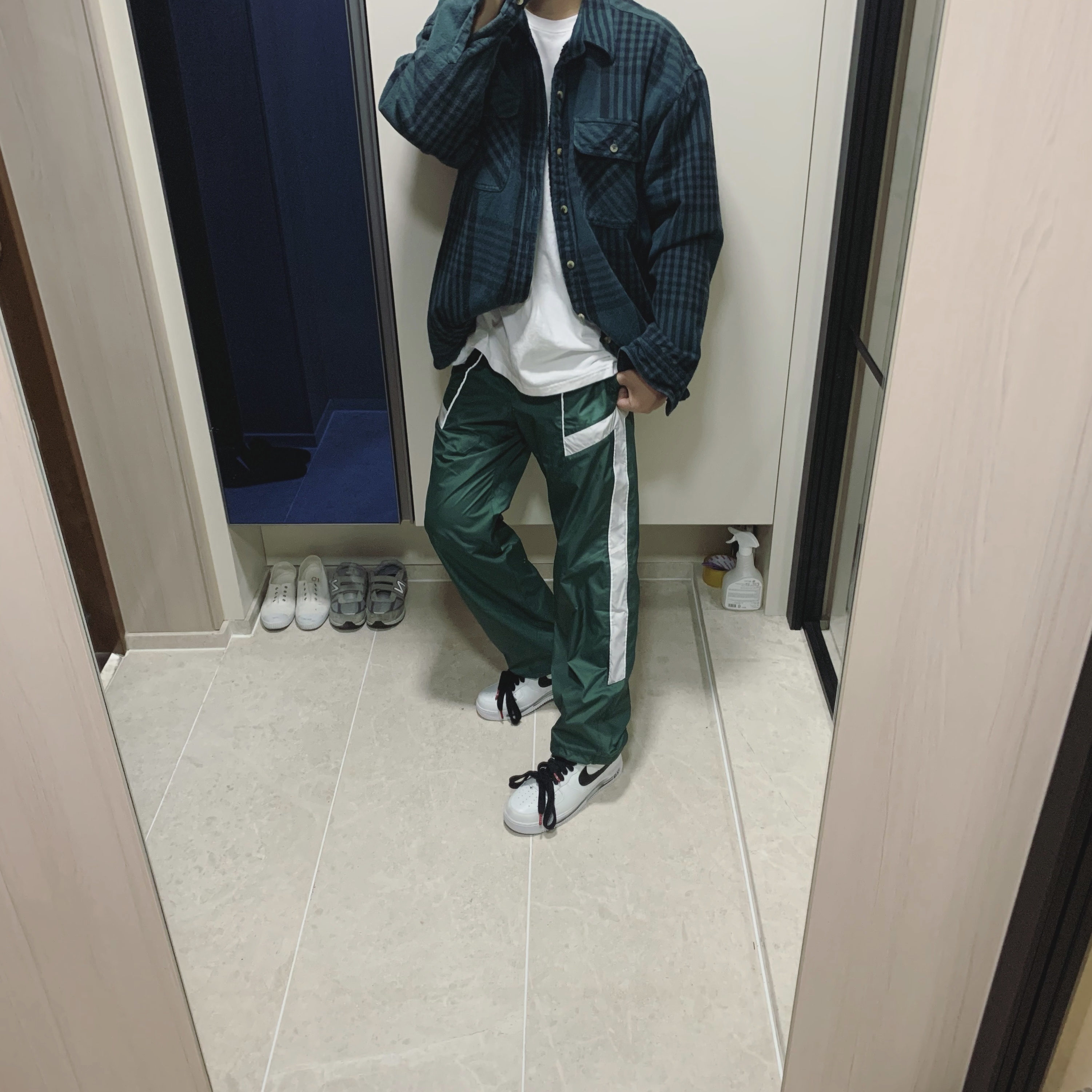 Nike x Peaceminusone Air Force 1 Low Para-Noise 2.0 착용 스타일 - 1