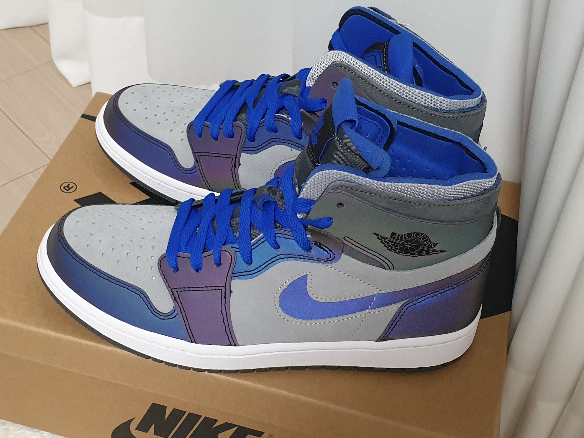 Jordan 1 Retro High OG Black Mocha, Nike x Off-White Dunk Low Pine Green 착용 스타일 - 4