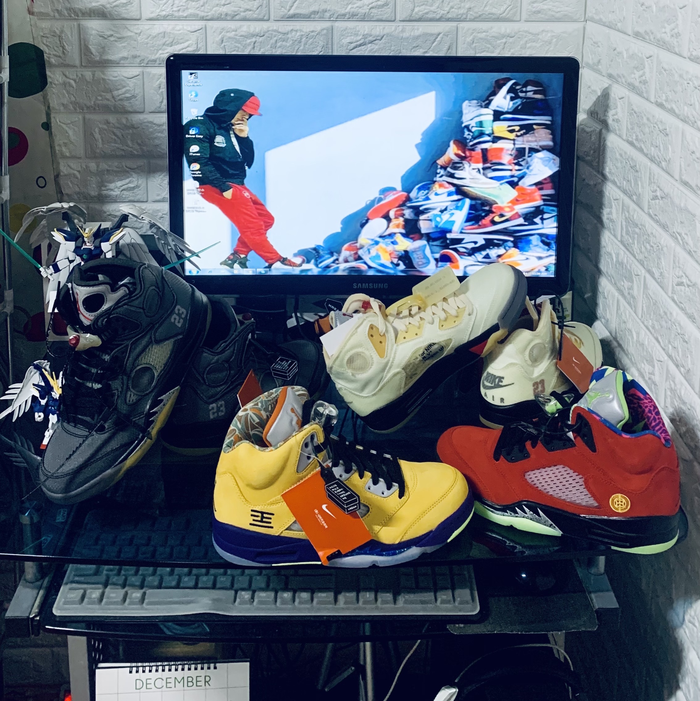 Jordan 5 x Off-White Retro SP Sail Fire Red, Jordan 5 x Off-White Retro SP Black Muslin 착용 스타일