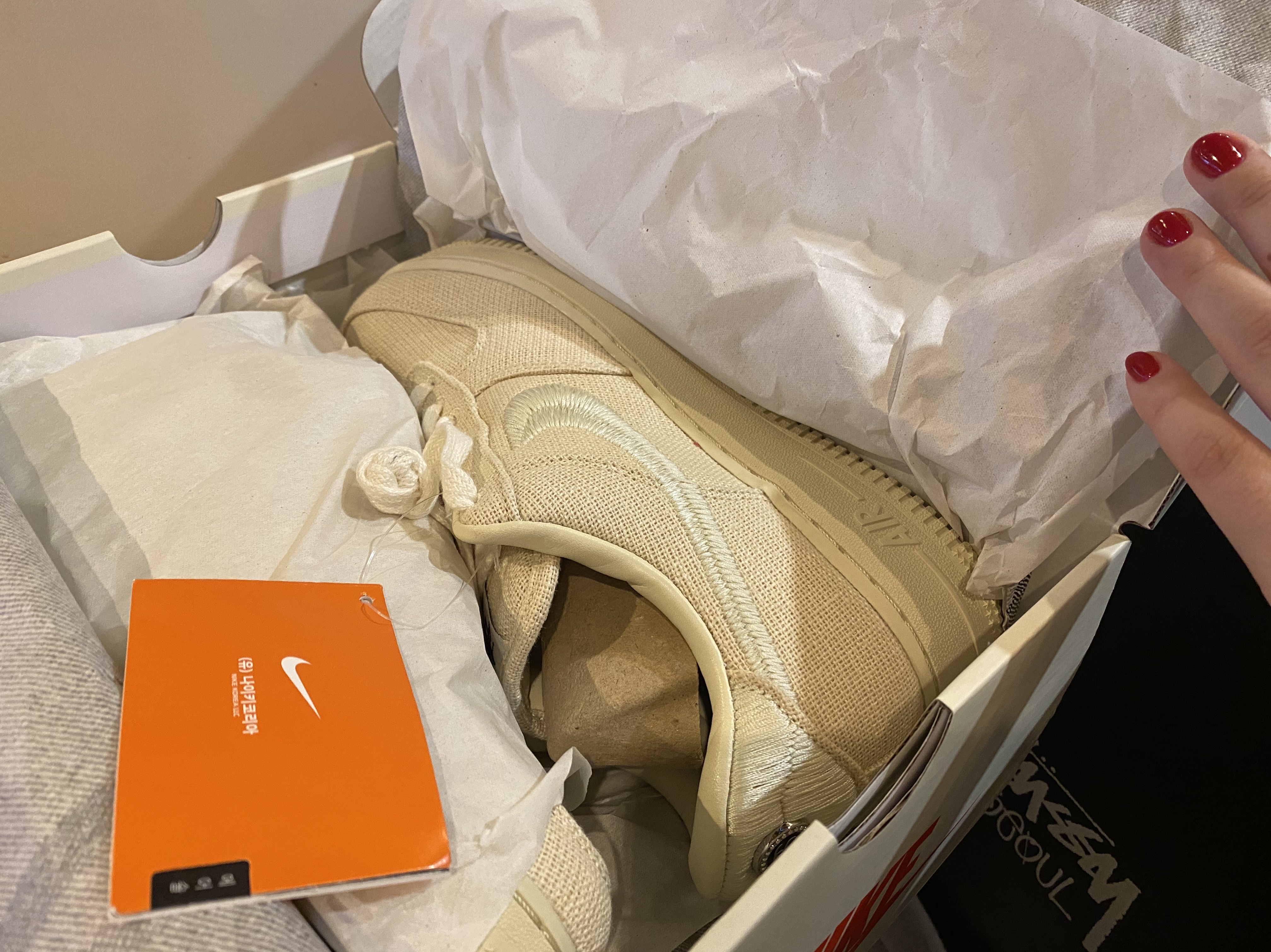 Nike x Stussy Air Force 1 Low Fossil 착용 스타일 - 4