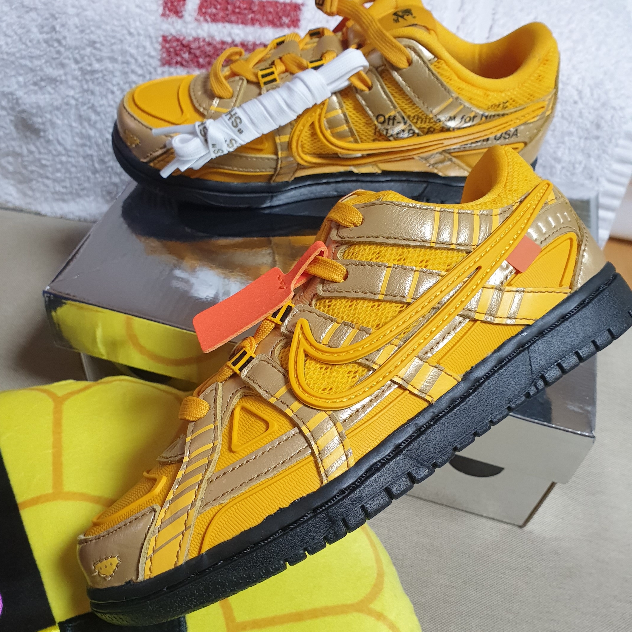 (PS) Nike x Off-White Air Rubber Dunk University Gold 착용 스타일