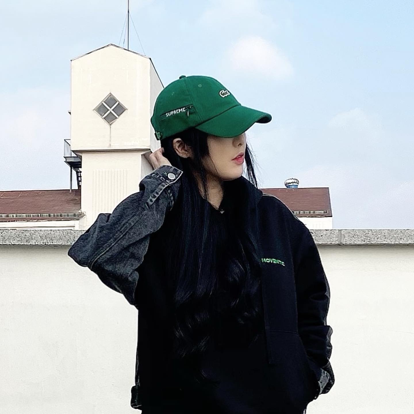 Nike x Sacai LDWaffle Black 착용 스타일 - 2
