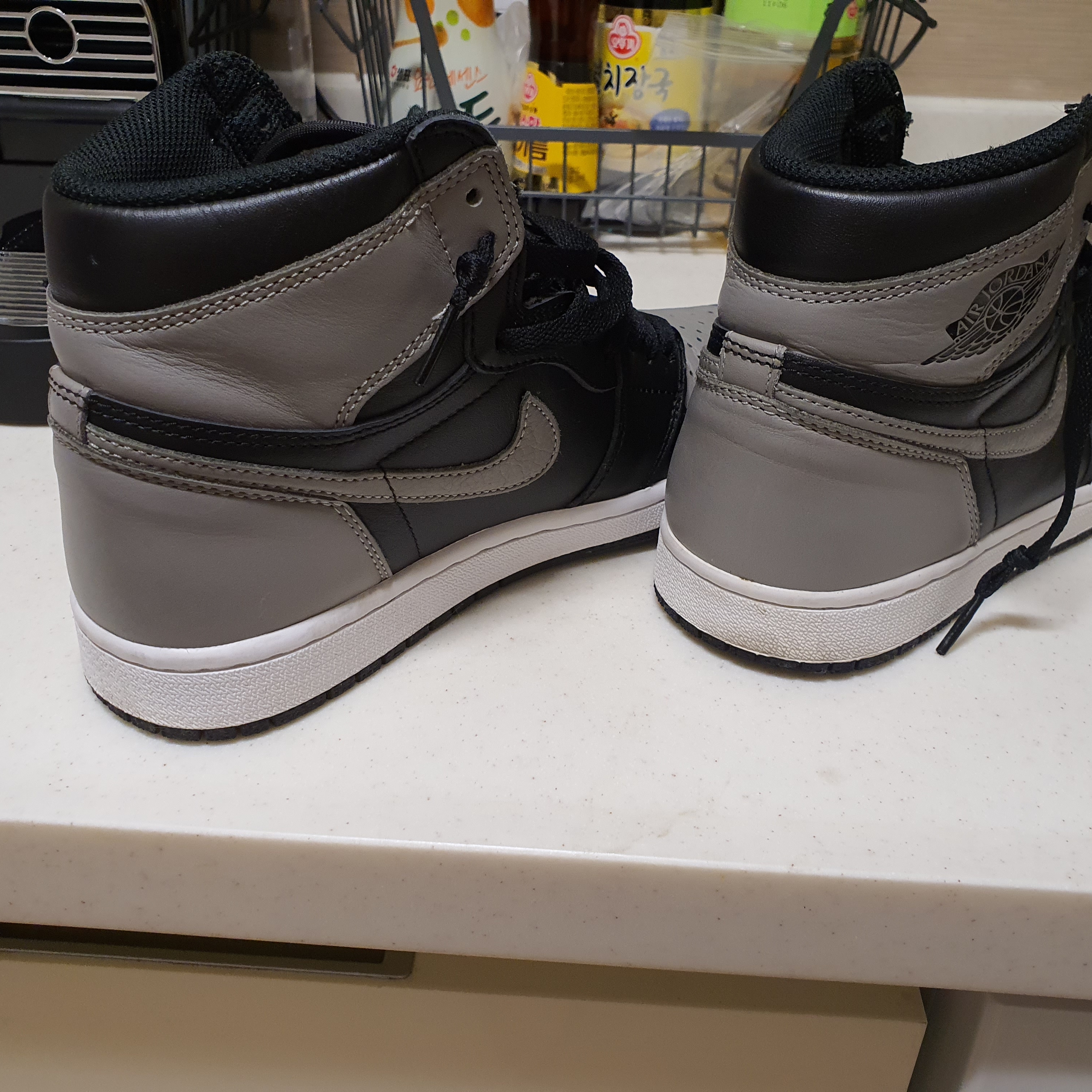 Jordan 1 Retro High OG Shadow 2018 착용 스타일 - 5