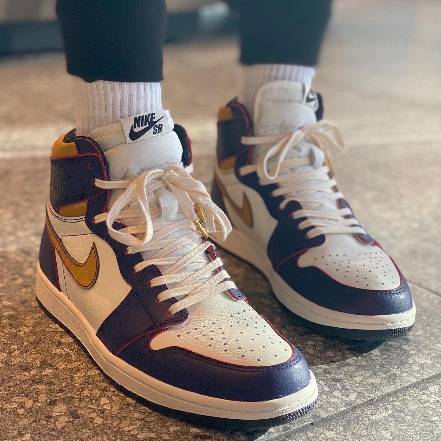 Jordan 1 Retro High OG Defiant SB LA to Chicago 착용 스타일 - 1