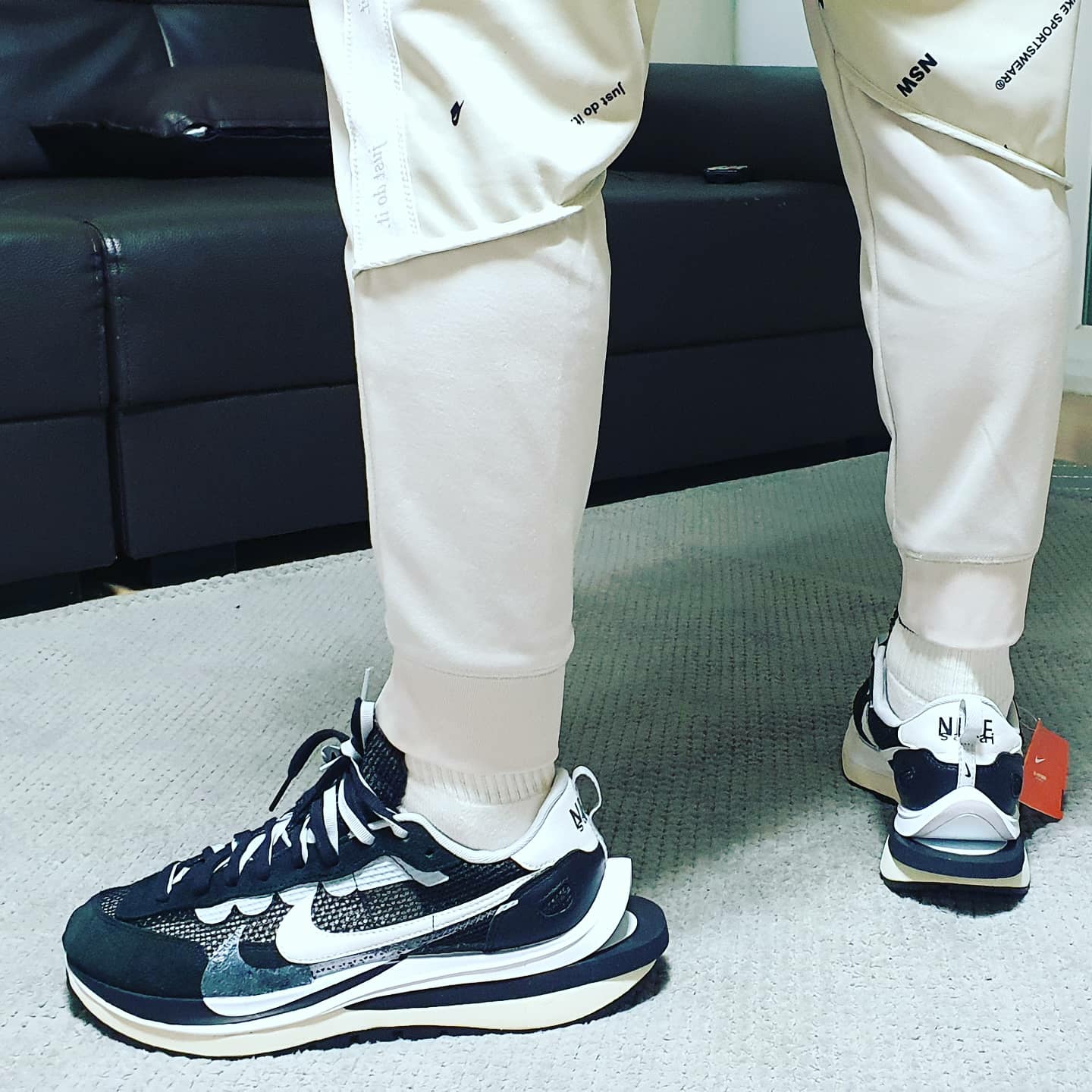 Nike x Sacai VaporWaffle Black White 착용 스타일