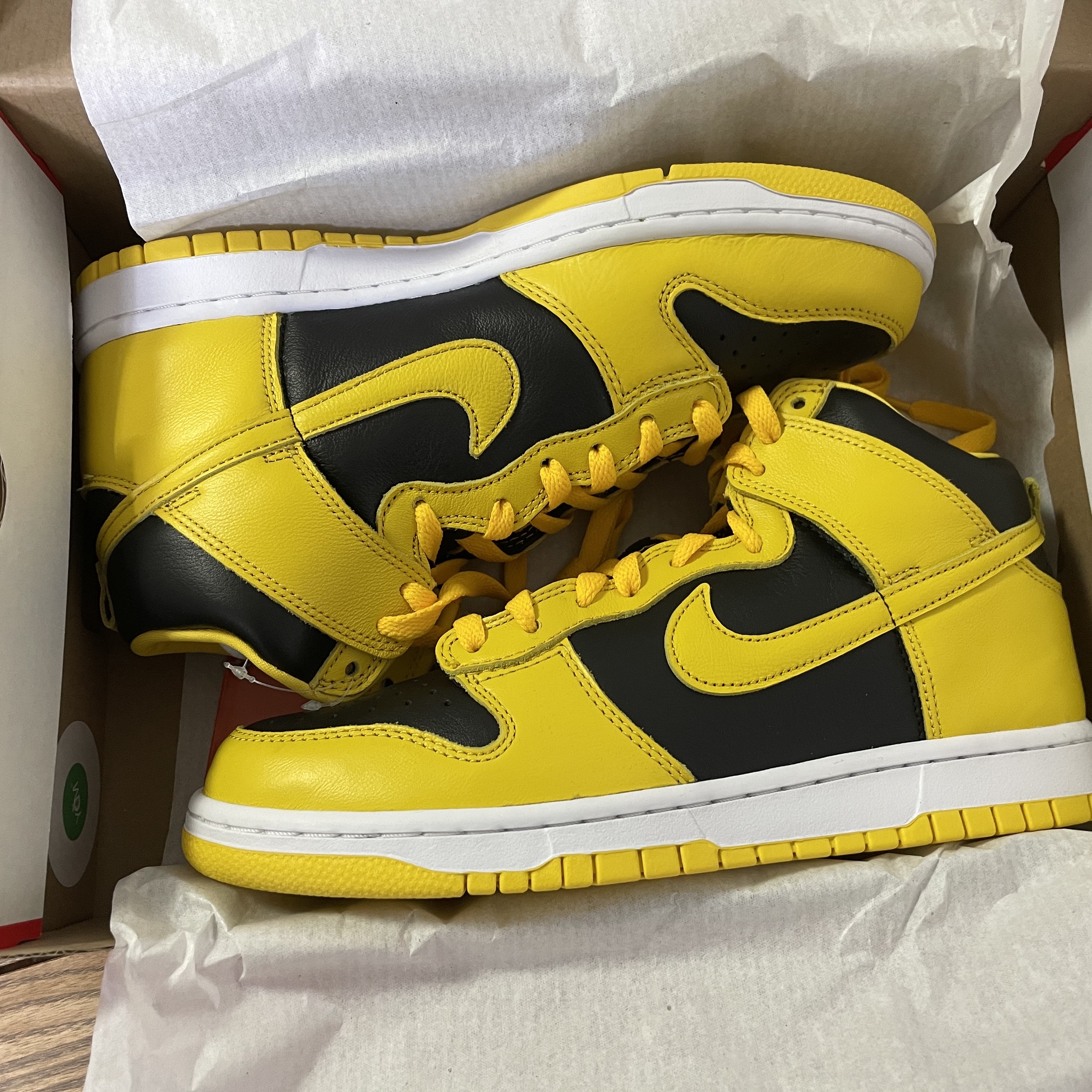 Nike Dunk High SP Varsity Maize 착용 스타일