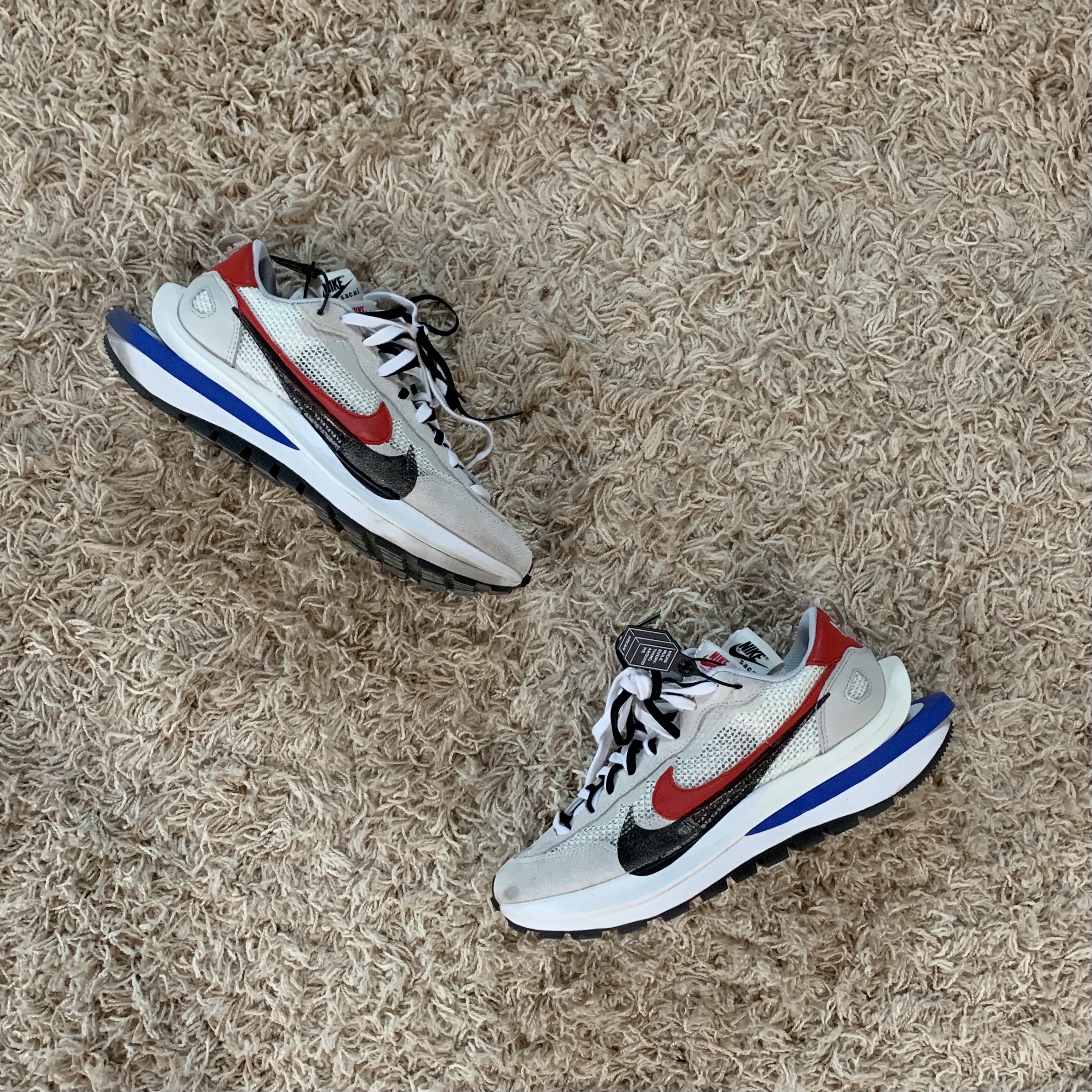 Nike x Sacai VaporWaffle Royal Fuchsia 착용 스타일