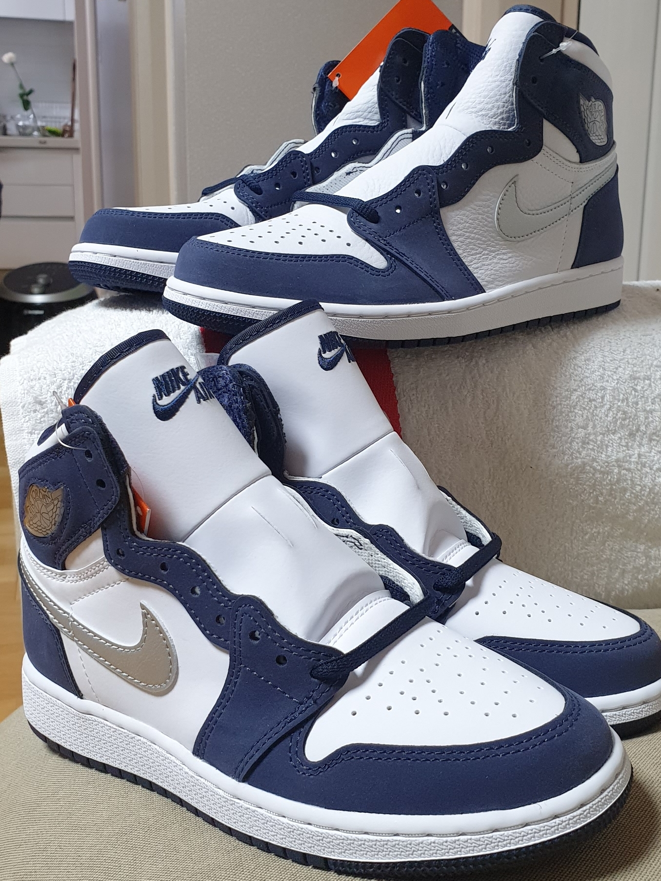 Jordan 1 Retro High OG CO.JP Midnight Navy 착용 스타일