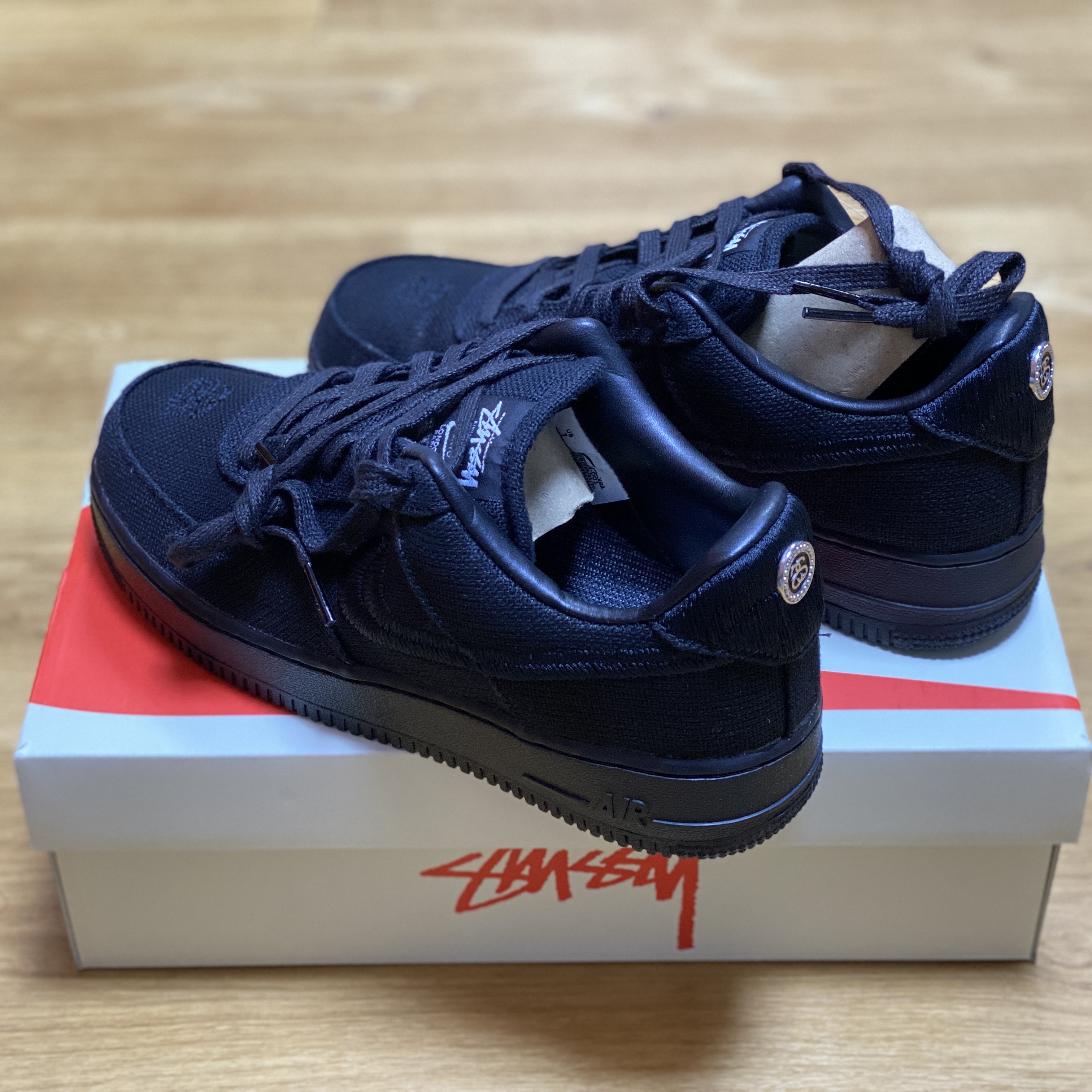 Nike x Stussy Air Force 1 Low Triple Black 착용 스타일