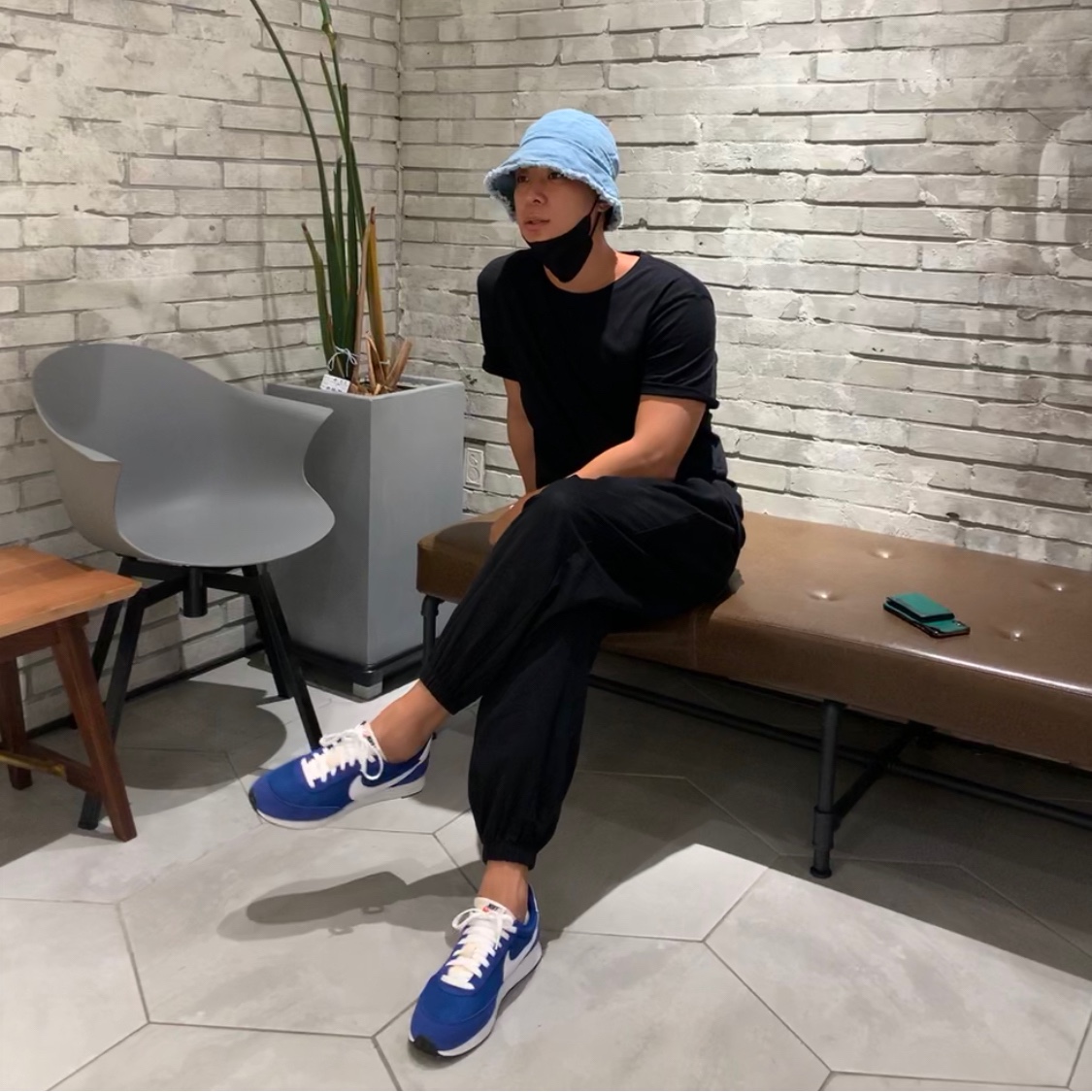 Nike Air Tailwind 79 Indigo Force 착용 스타일