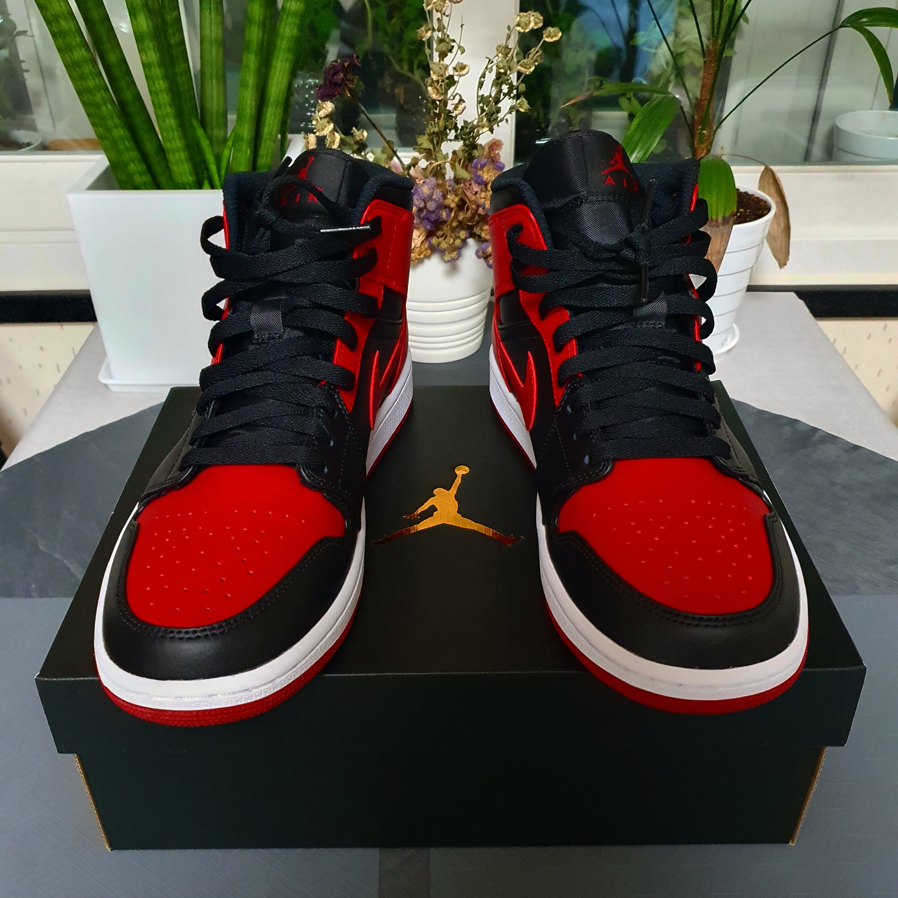 Jordan 1 Mid Bred Banned 2020 착용 스타일