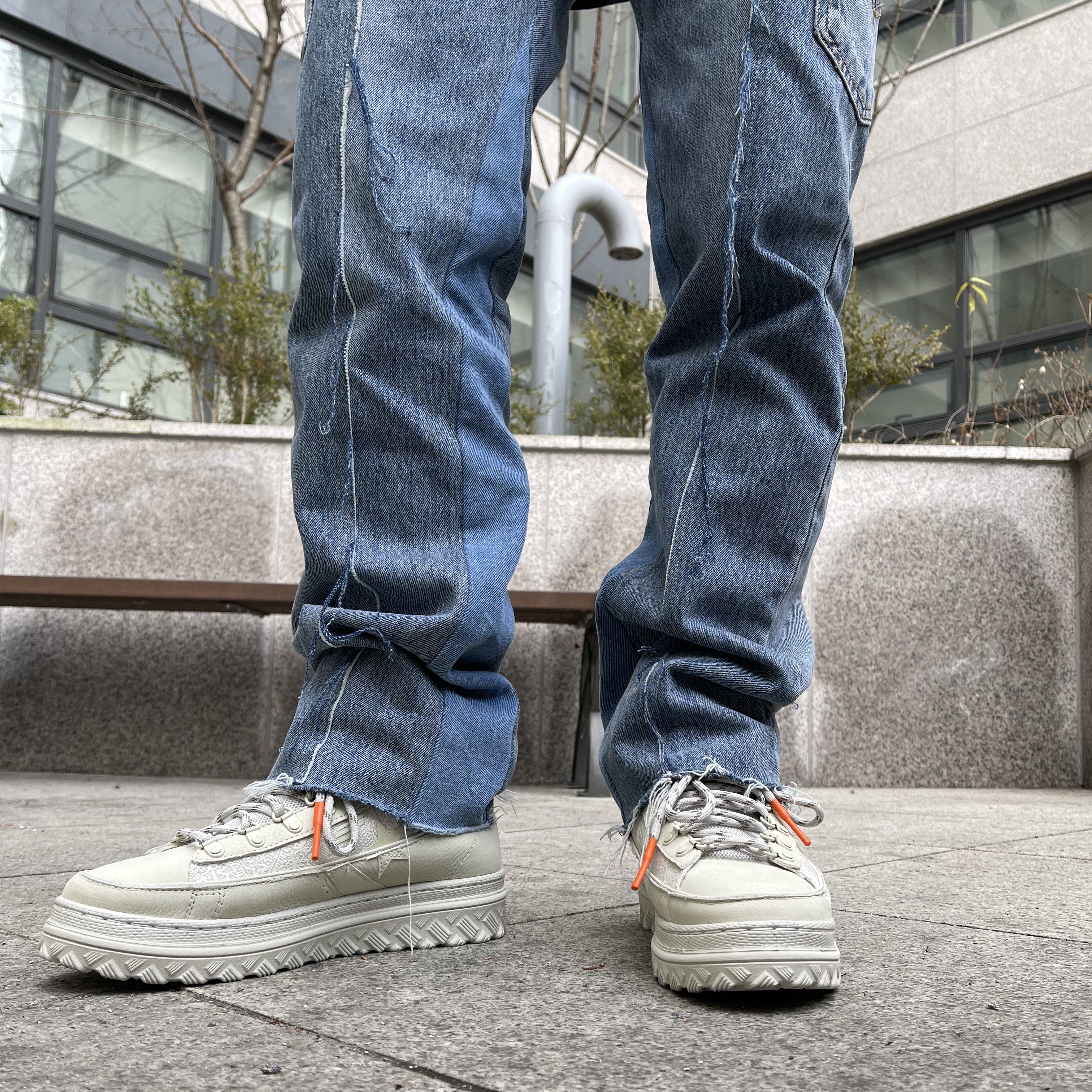 Converse x Paria Farzaneh Pro Leather X2 Hi Icicle 착용 스타일 - 3