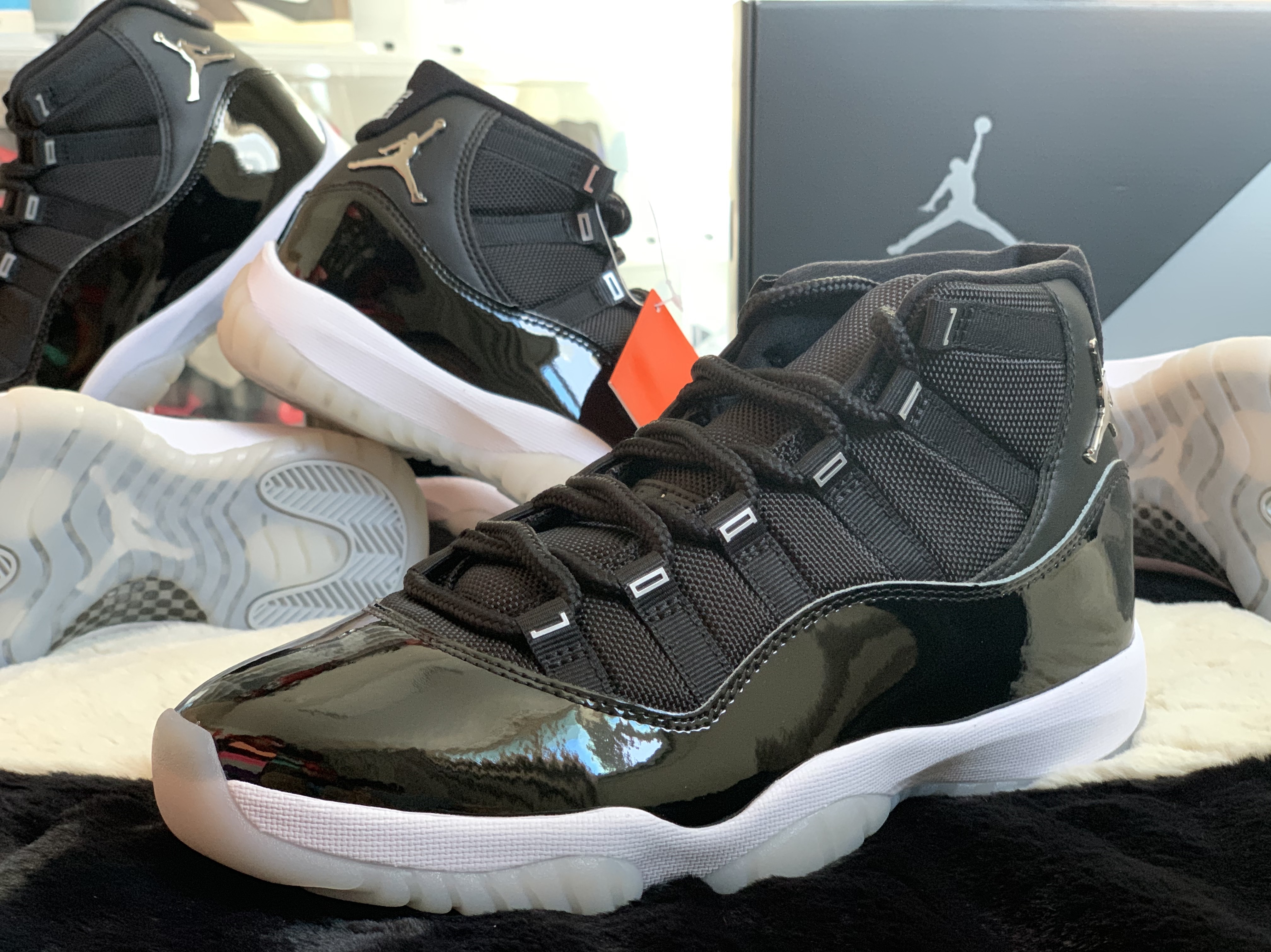 Jordan 11 Retro Jubilee 착용 스타일 - 2