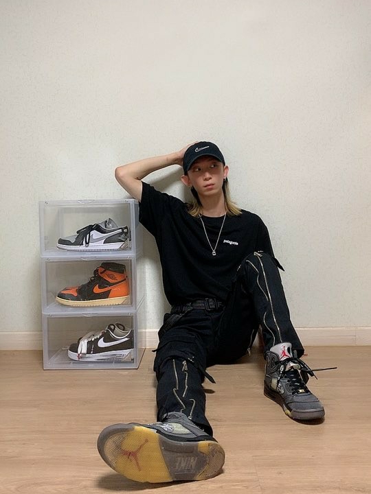Jordan 5 x Off-White Retro SP Black Muslin 착용 스타일