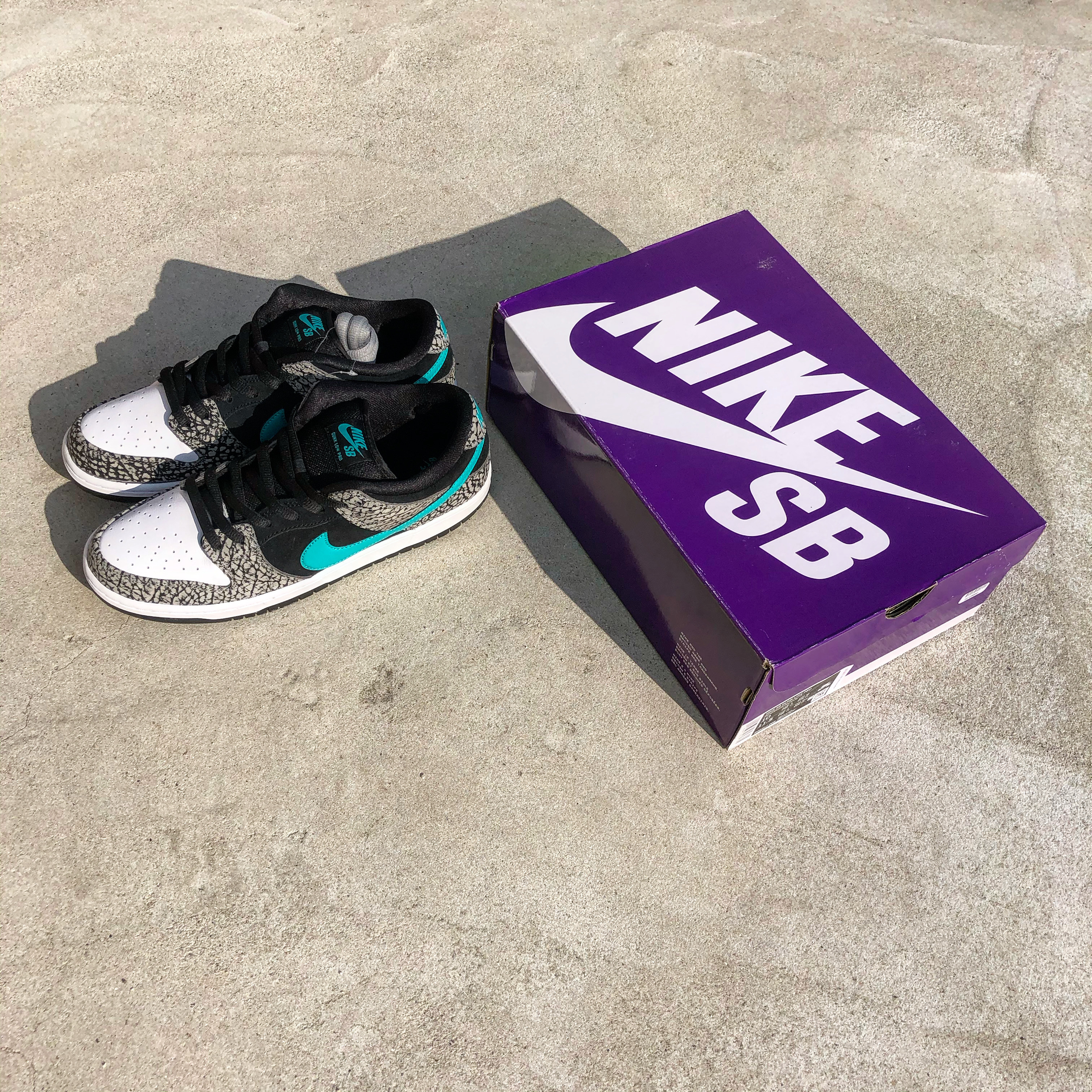 Nike SB Dunk Low Pro Clear Jade 착용 스타일