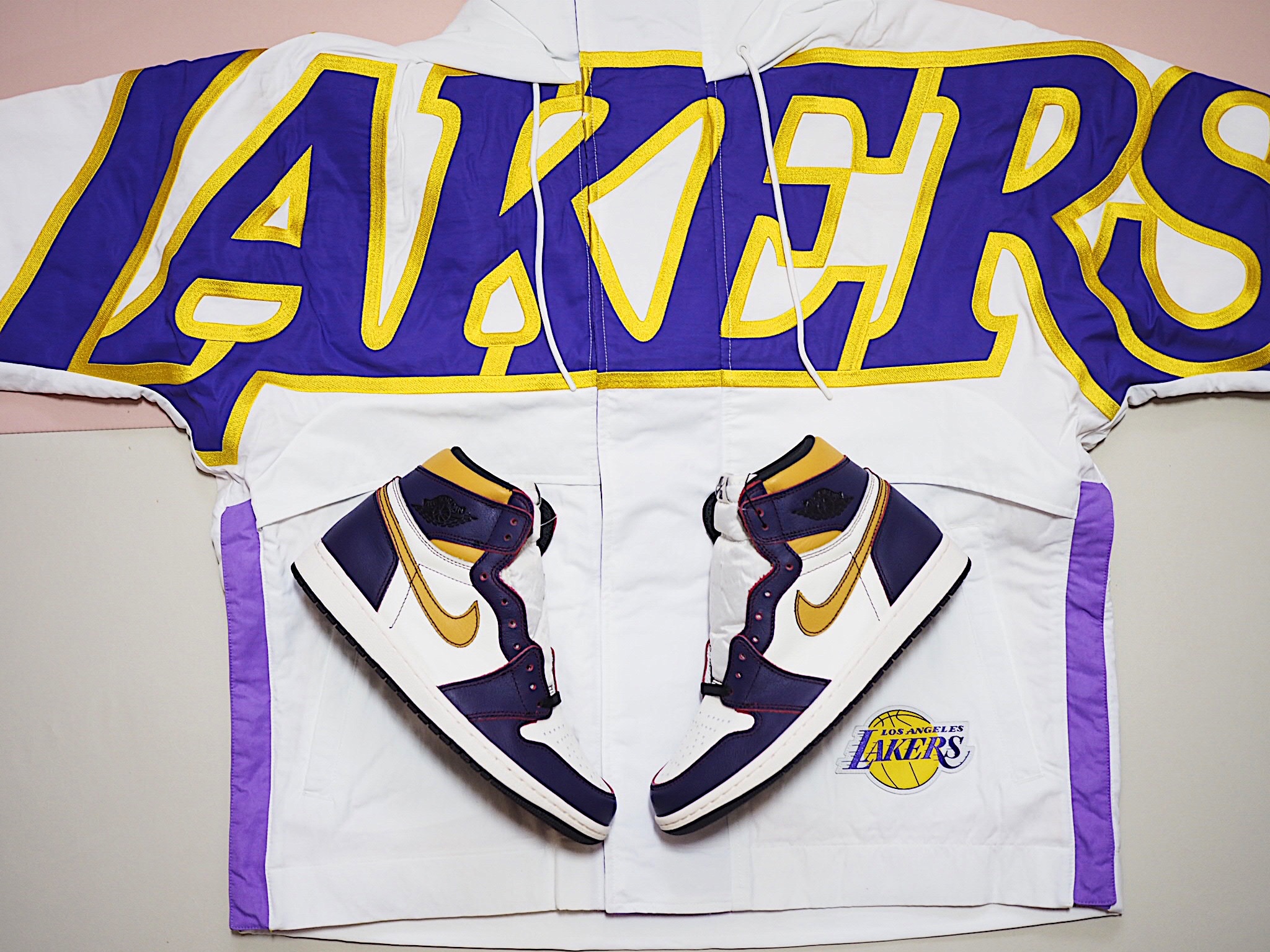 Jordan 1 Retro High OG Defiant SB LA to Chicago, (W) Nike x Ambush NBA Collection Lakers Jacket - Asia 착용 스타일 - 1