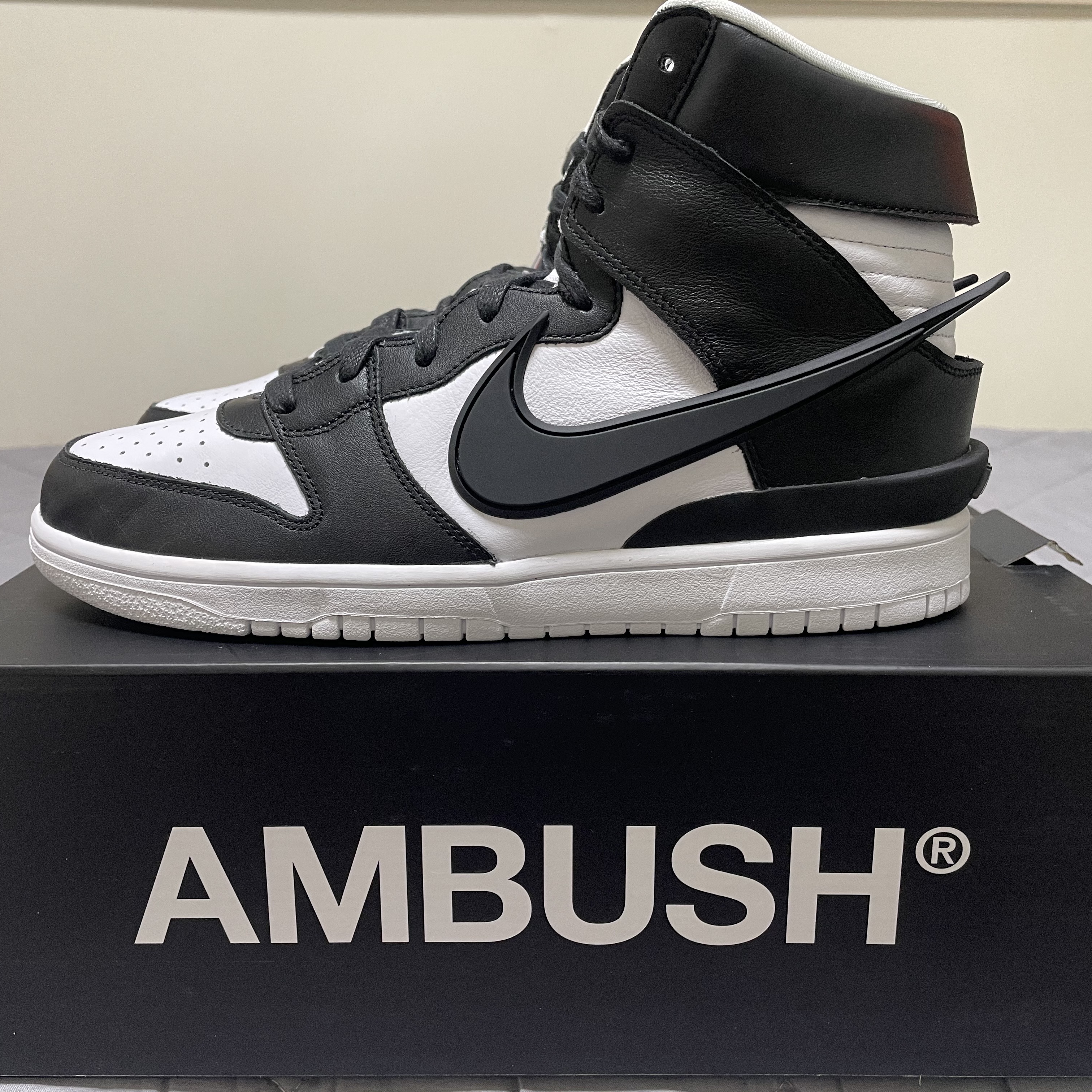 Nike x Ambush Dunk High Black 착용 스타일 - 2