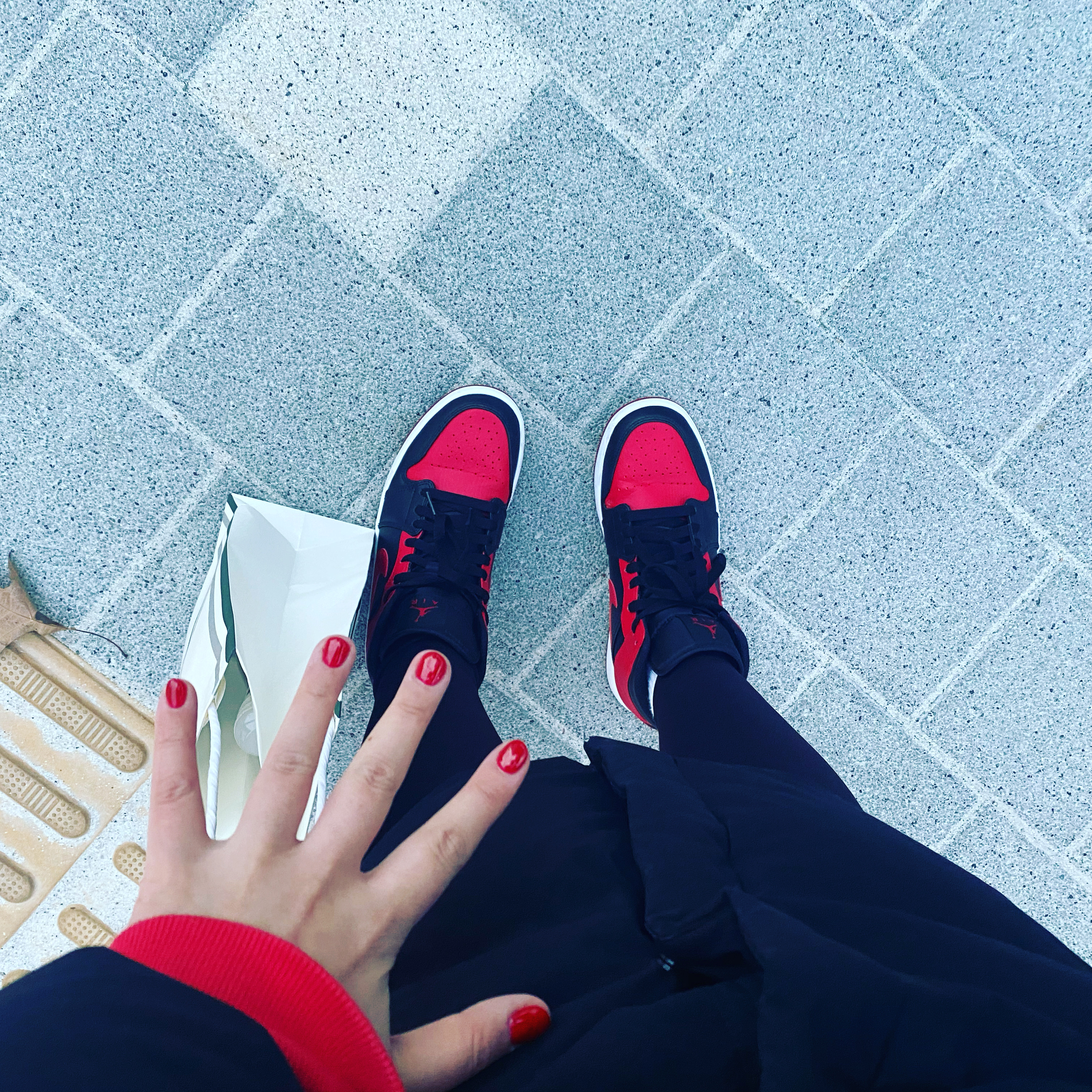 Jordan 1 Mid Bred Banned 2020 착용 스타일